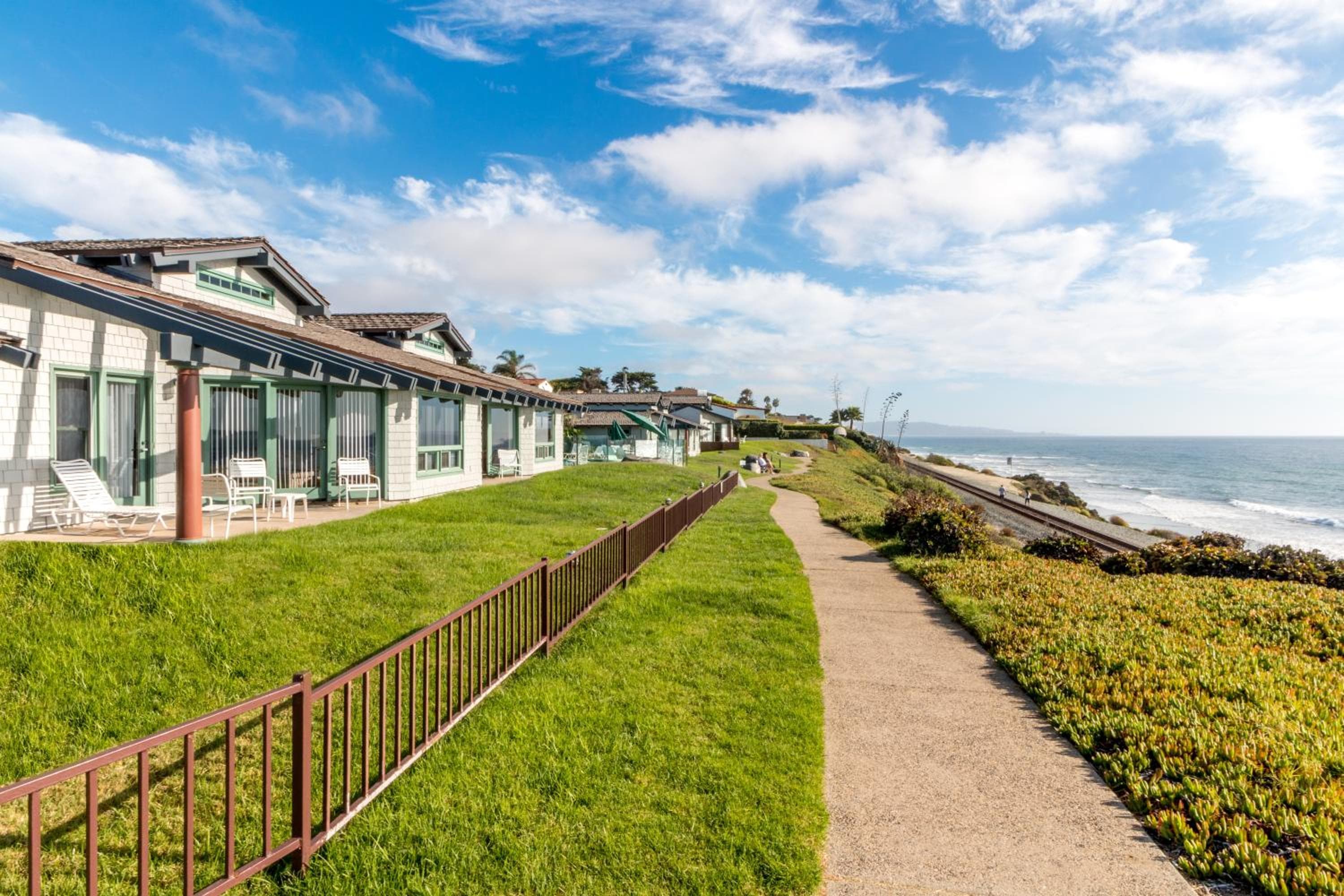 Wave Crest Resort, San Diego