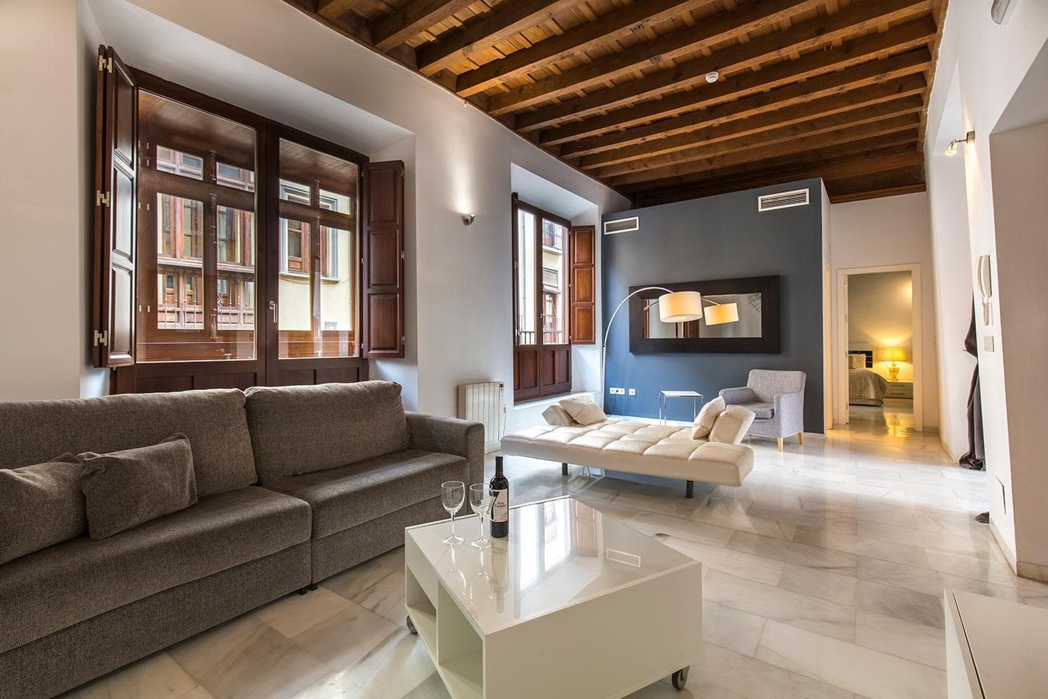 tuGuest Elvira Suites, Granada