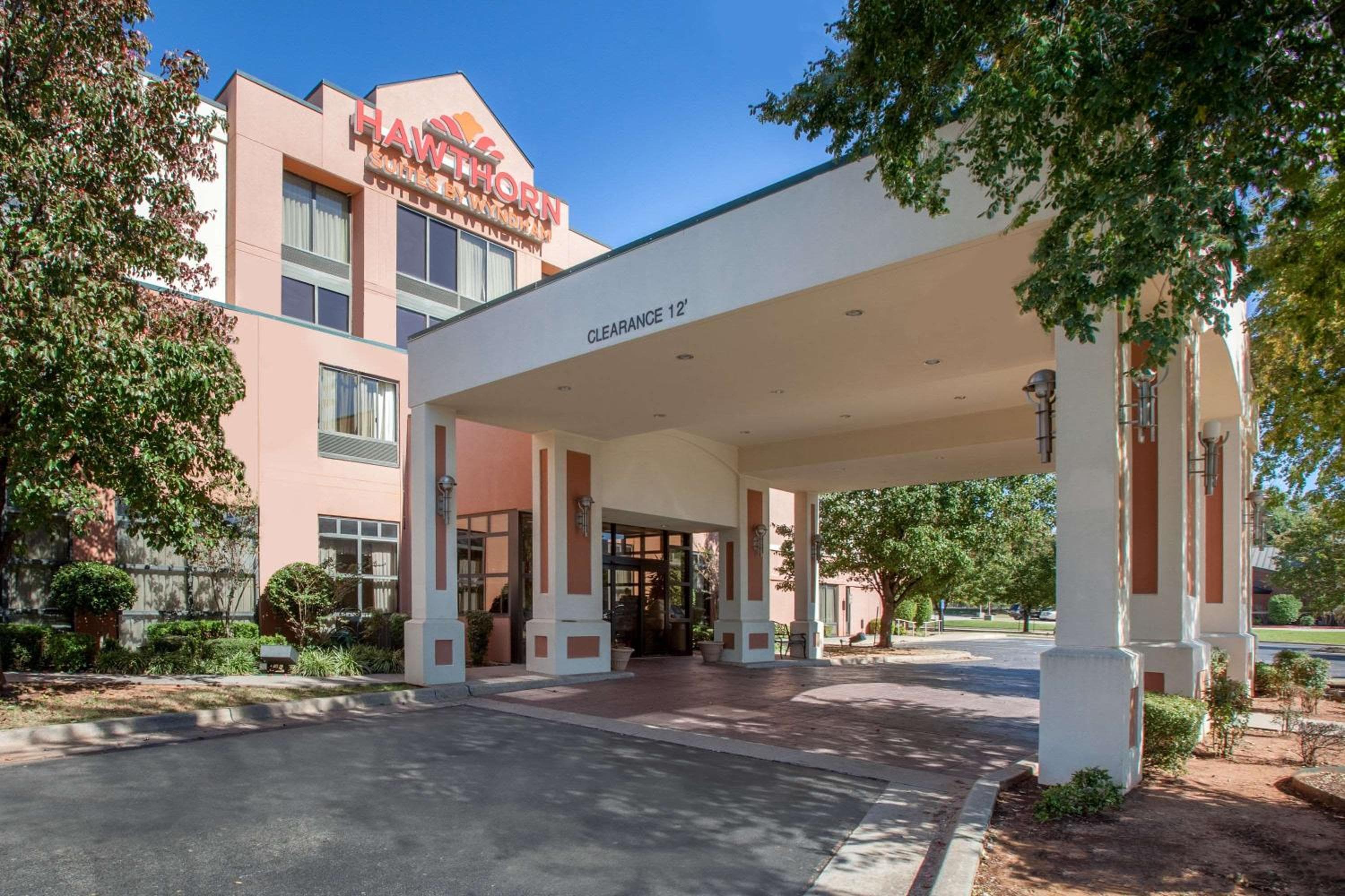 Hawthorn Suites Midwest City, Oklahoma City