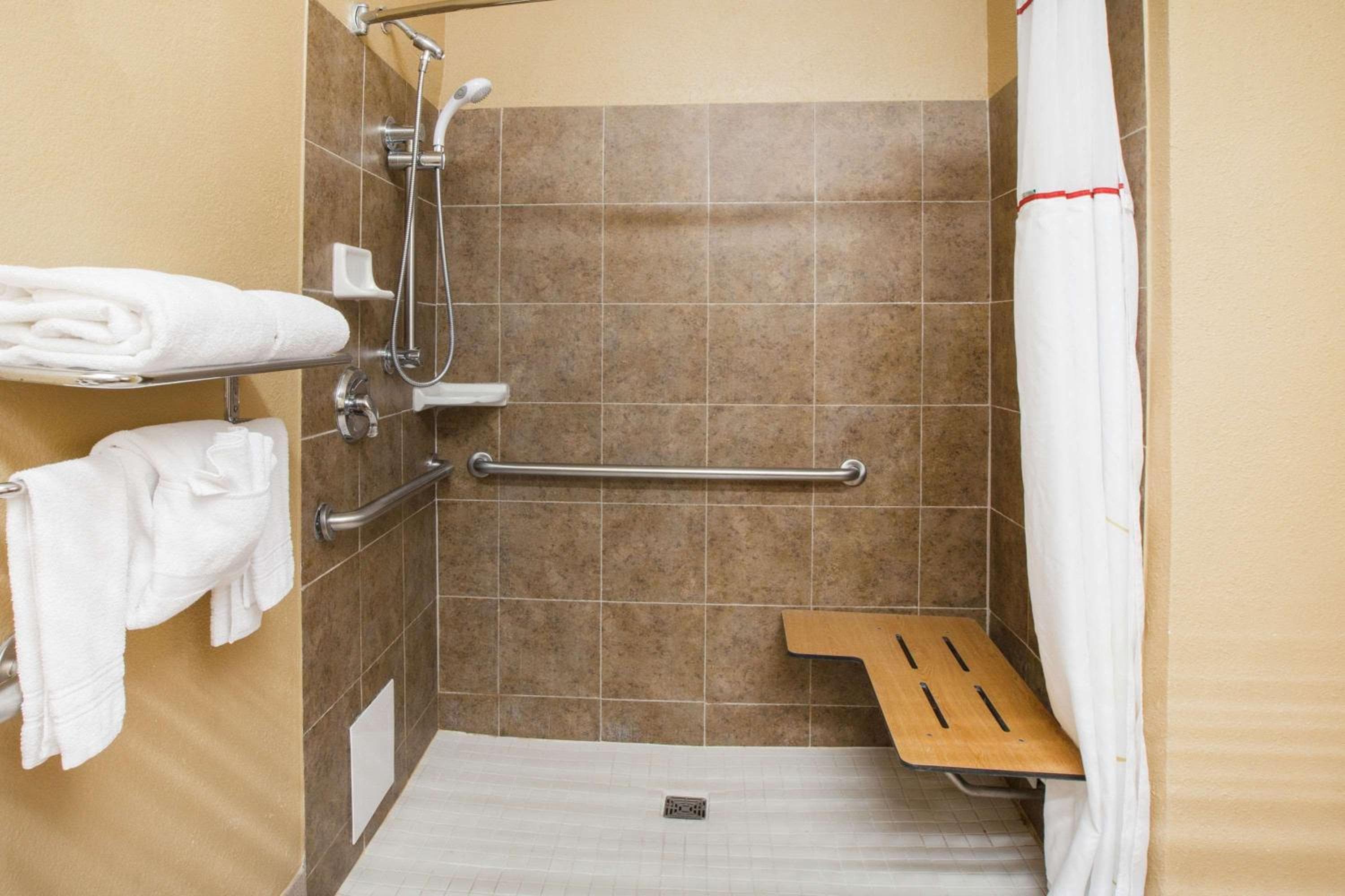 Hawthorn Extended Stay by Wyndham Corpus Christi, Corpus Christi, photo 3