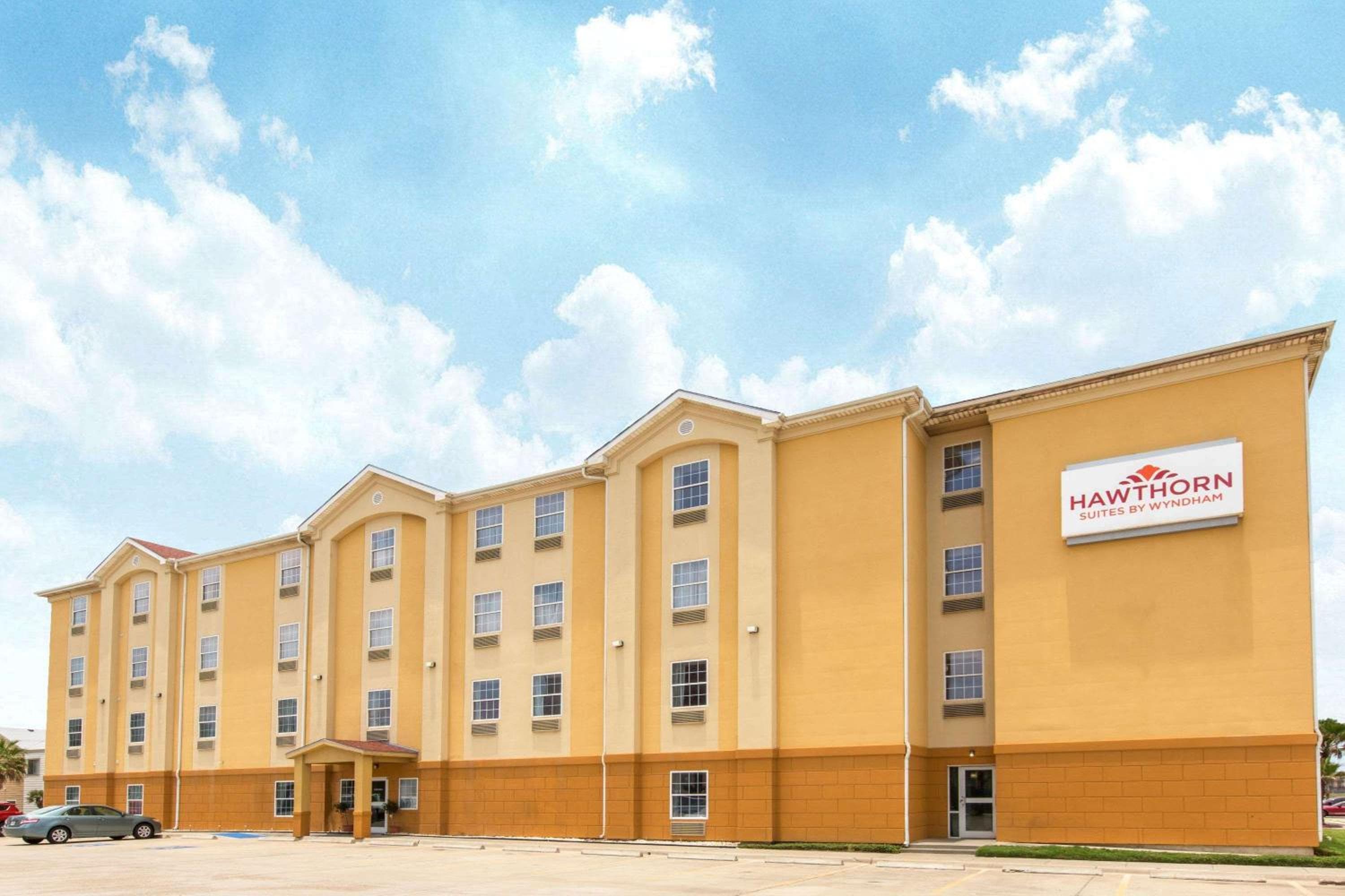 Hawthorn Extended Stay by Wyndham Corpus Christi Padre Isle, Corpus Christi
