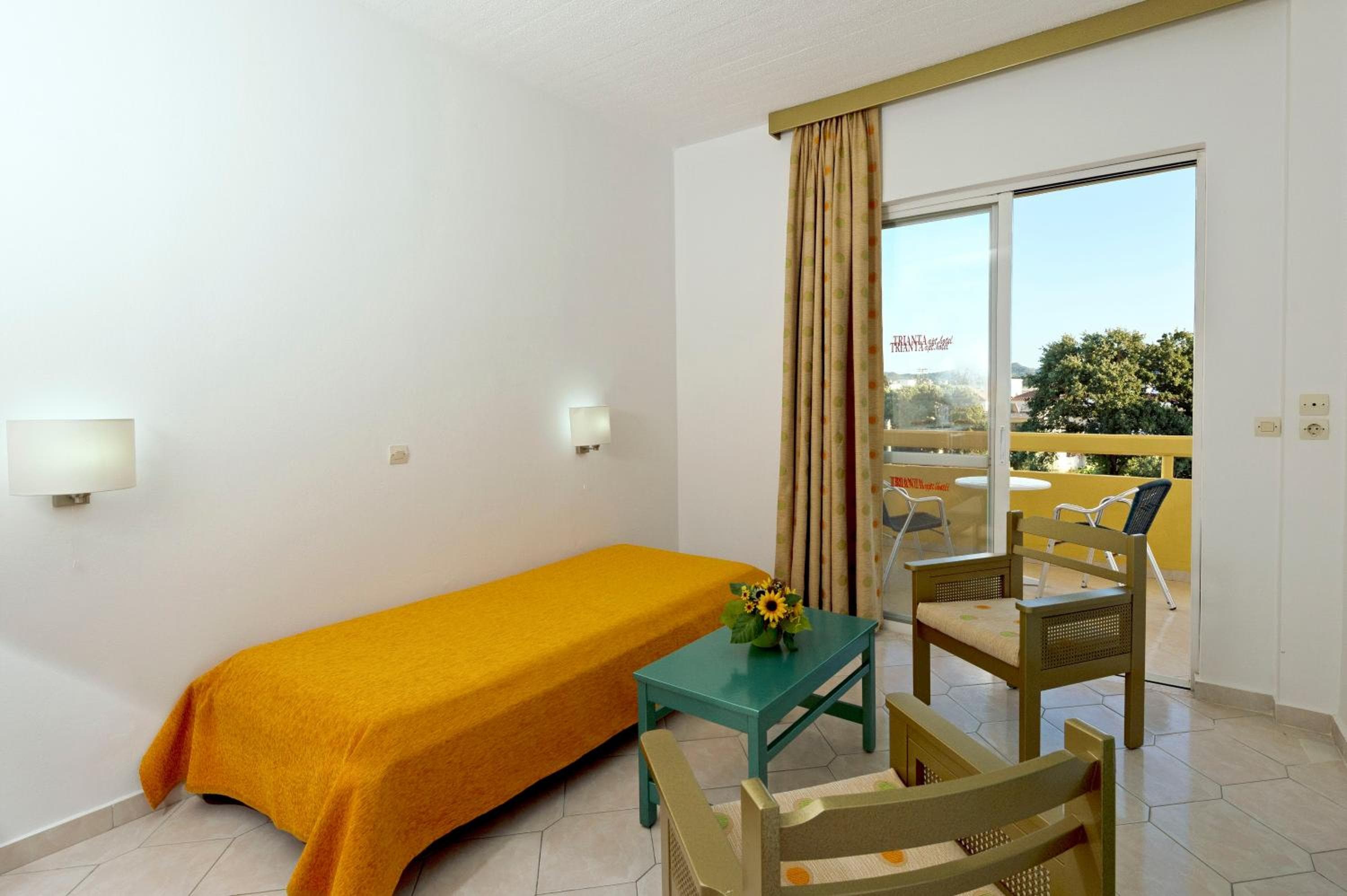 Trianta Hotel Apartments, Ialyssos, photo 3