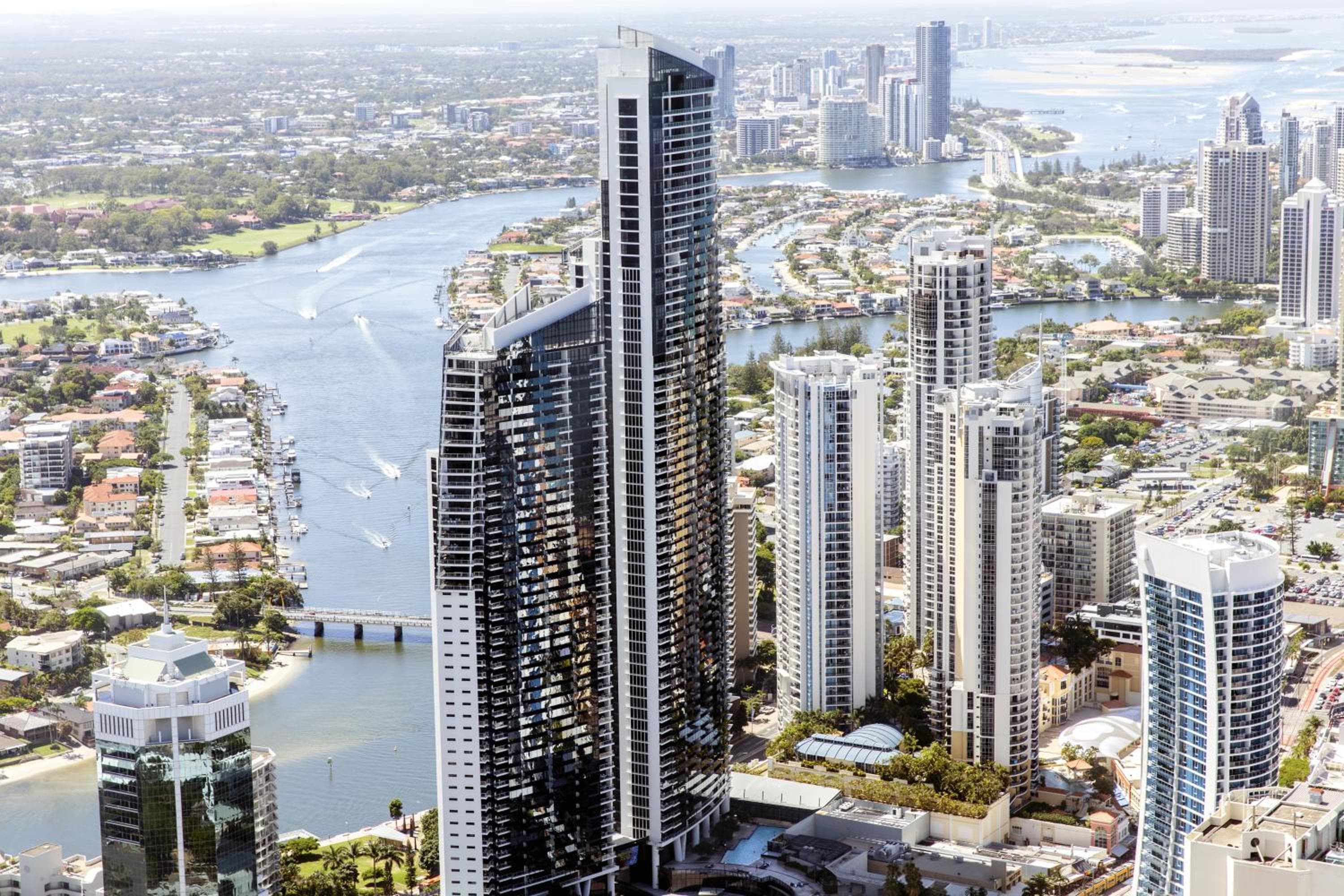 Holiday Holiday Circle On Cavill Apartments, Gold Coast