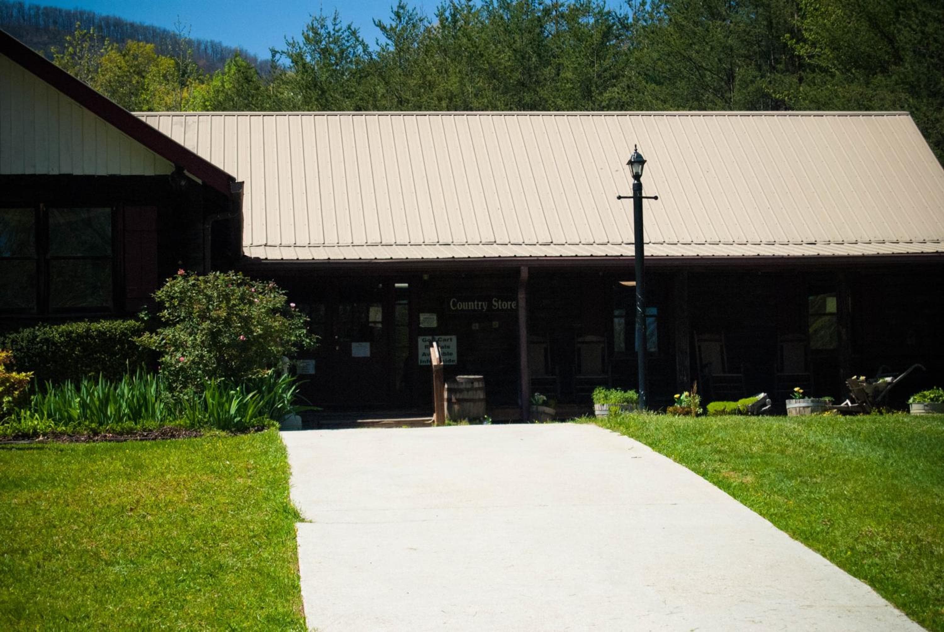 Country Hideaway at Mountain Lakes Resort, Cleveland, photo 5