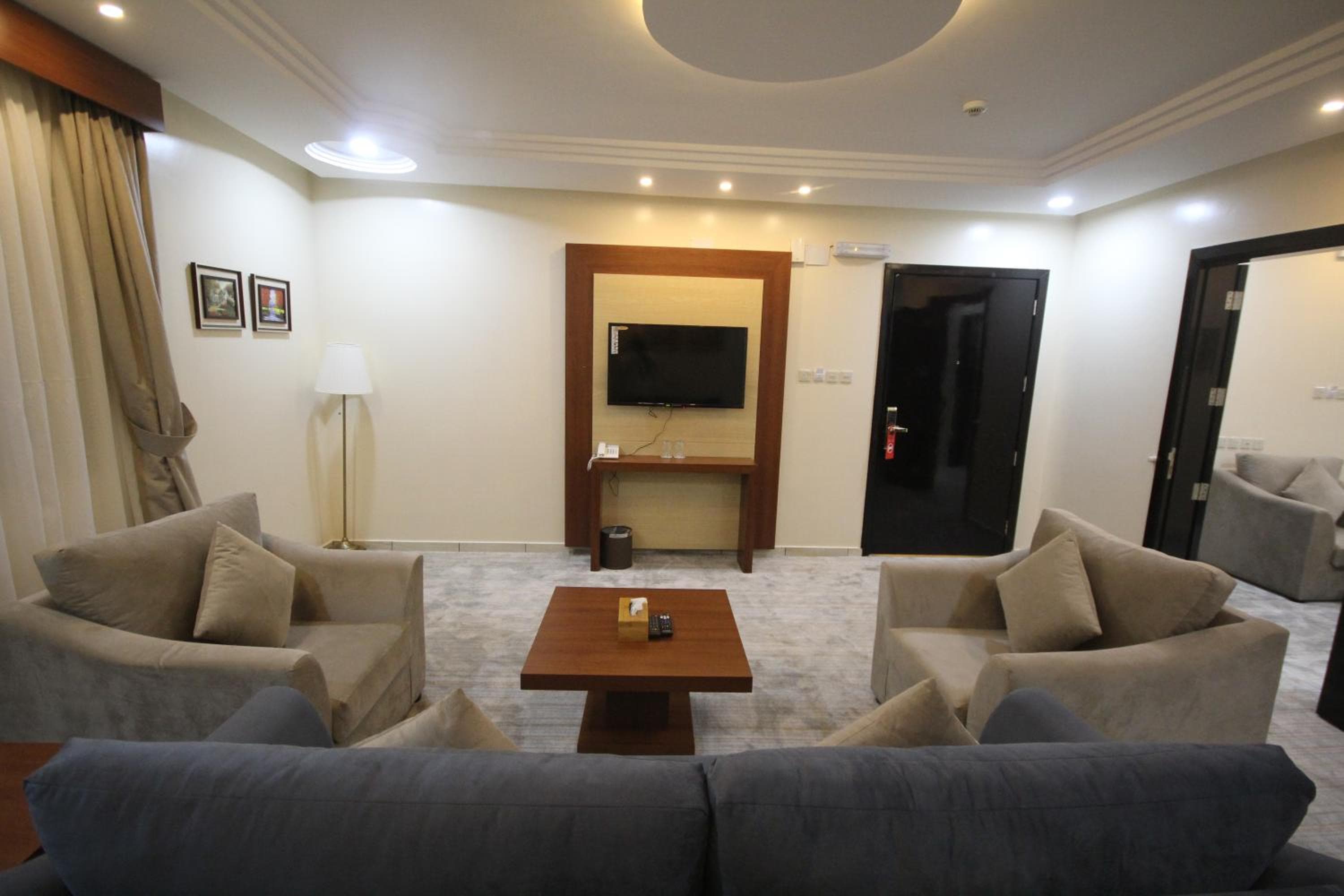 Ra'af Abha lilwahadat alsakaniih راف أبها للوحدات السكنية, Abha, photo 5