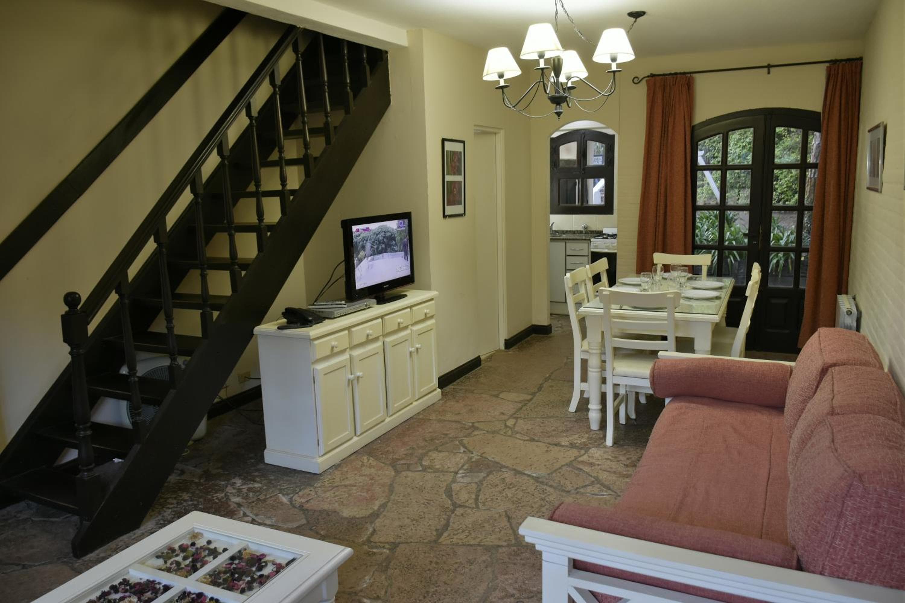 Apart Hotel Las Hadas Carilo, Carilo, photo 4