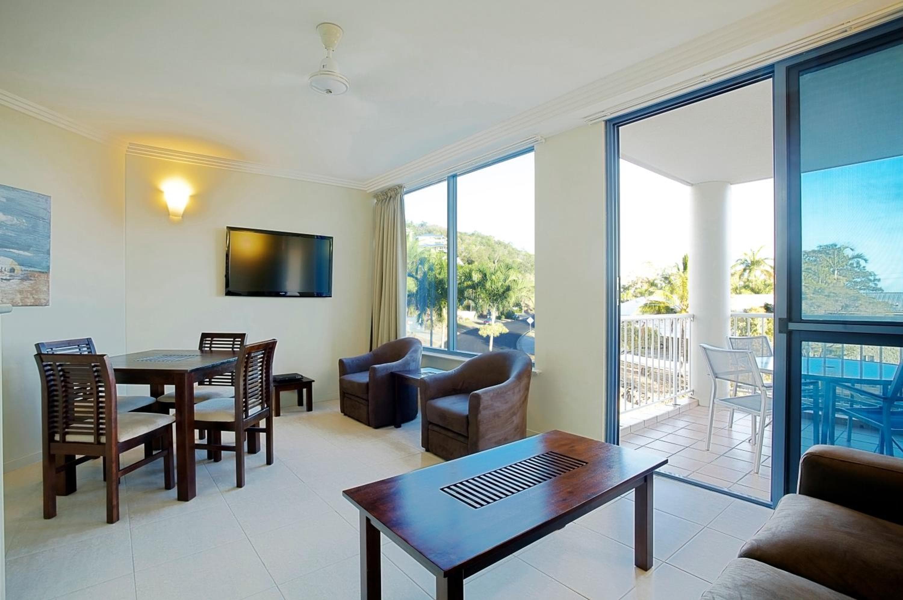 at Whitsunday Vista Holiday Apartments, Airlie Beach, photo 3