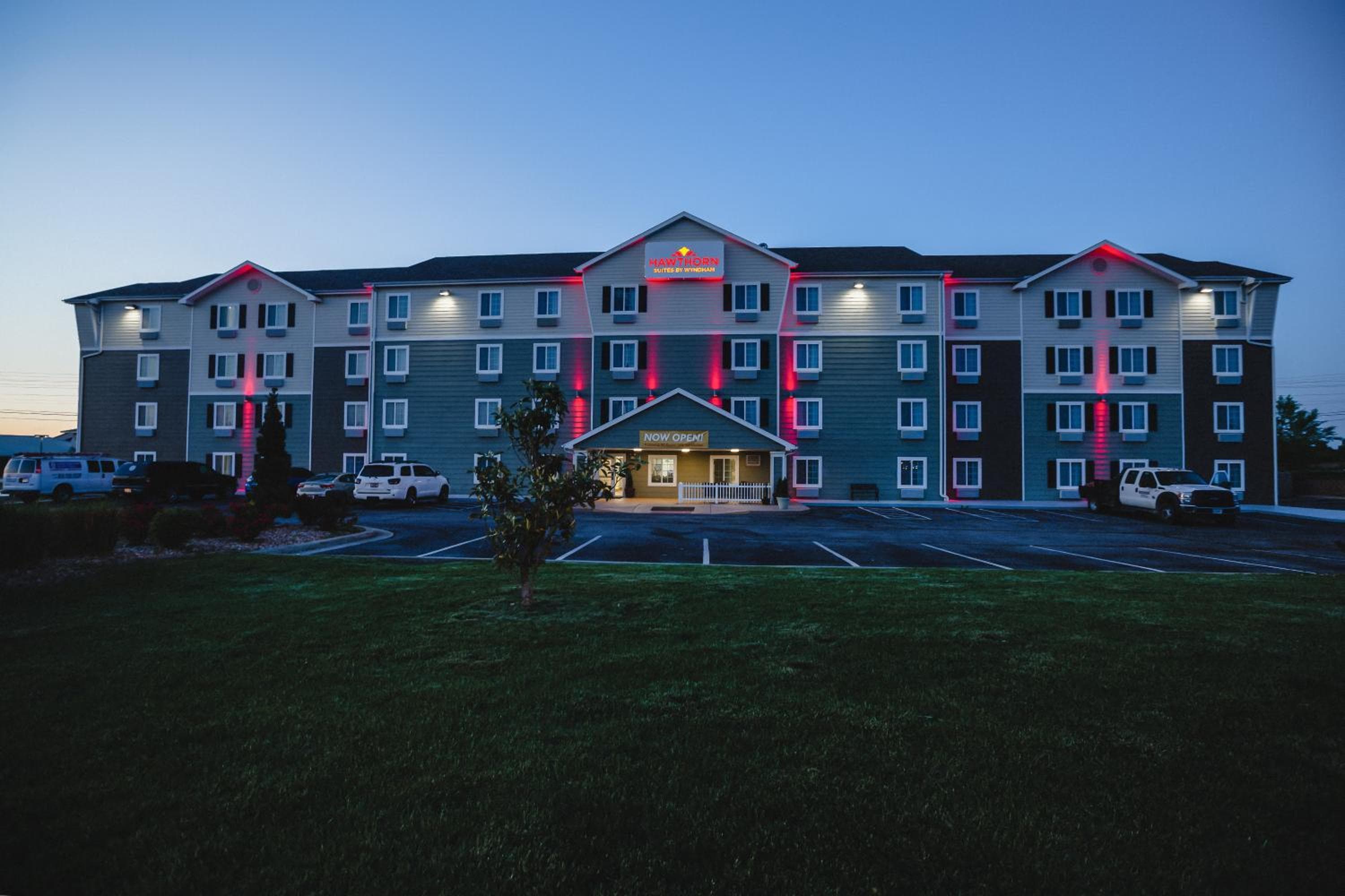 Hawthorn Extended Stay by Wyndham Saint Robert, Saint Robert