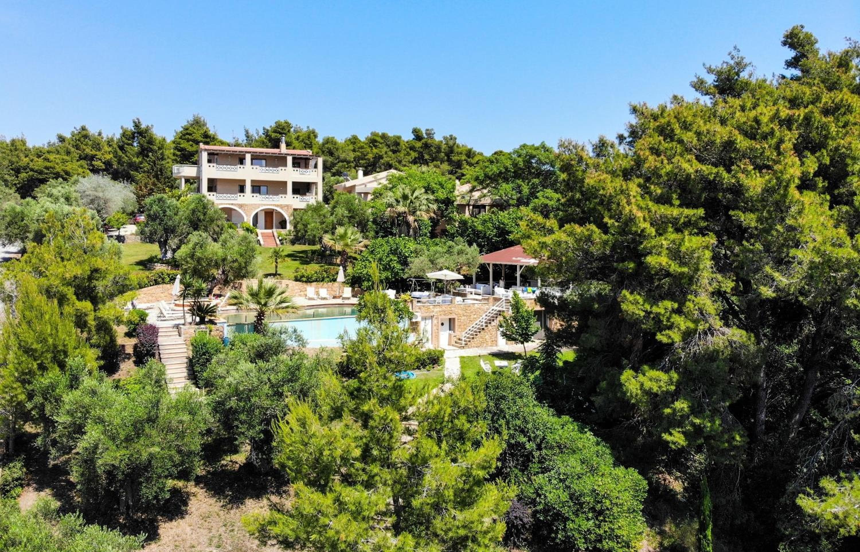 Sanidiamonds, Sani Beach