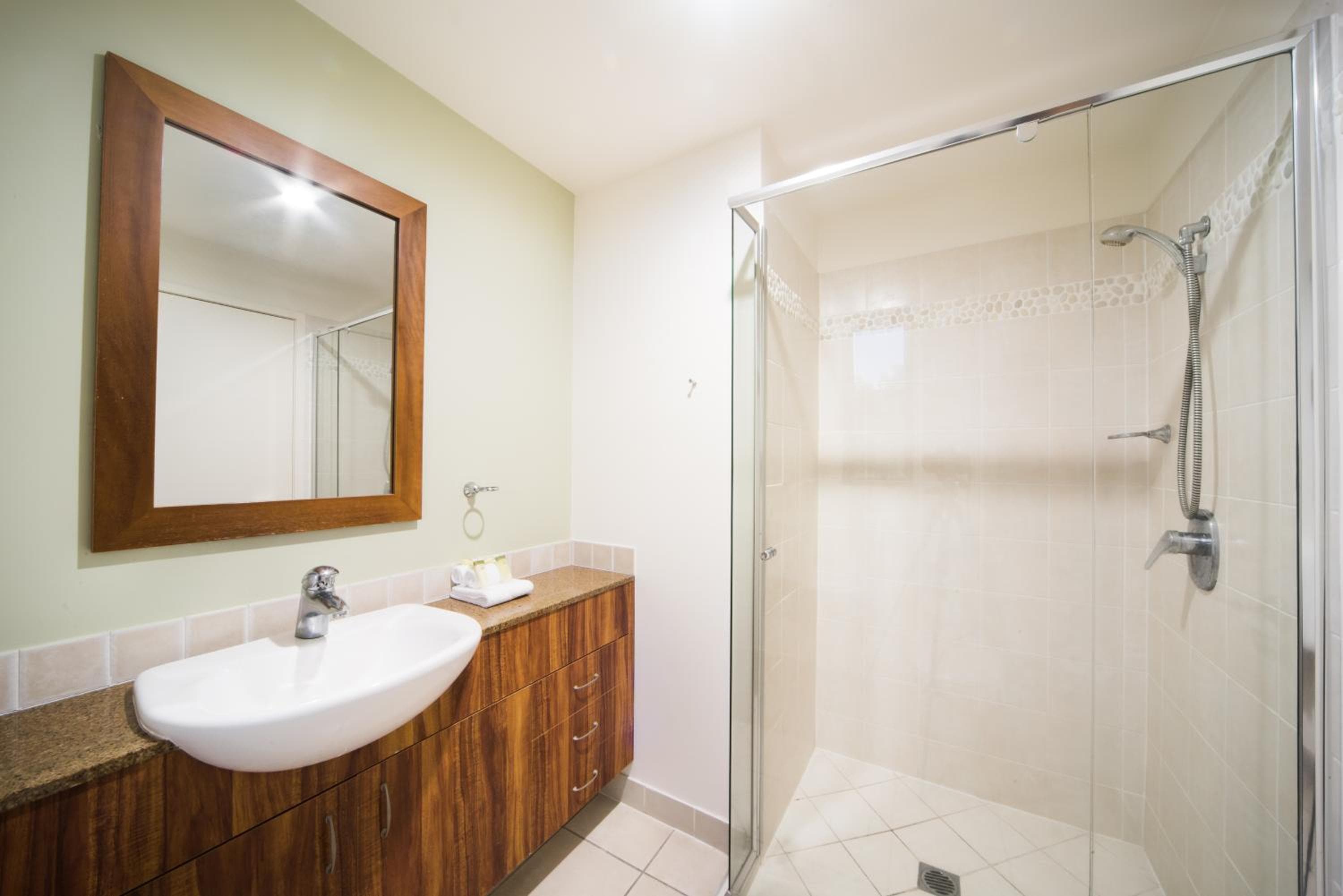 Portside Whitsunday Luxury Holiday Apartments, Airlie Beach, photo 3