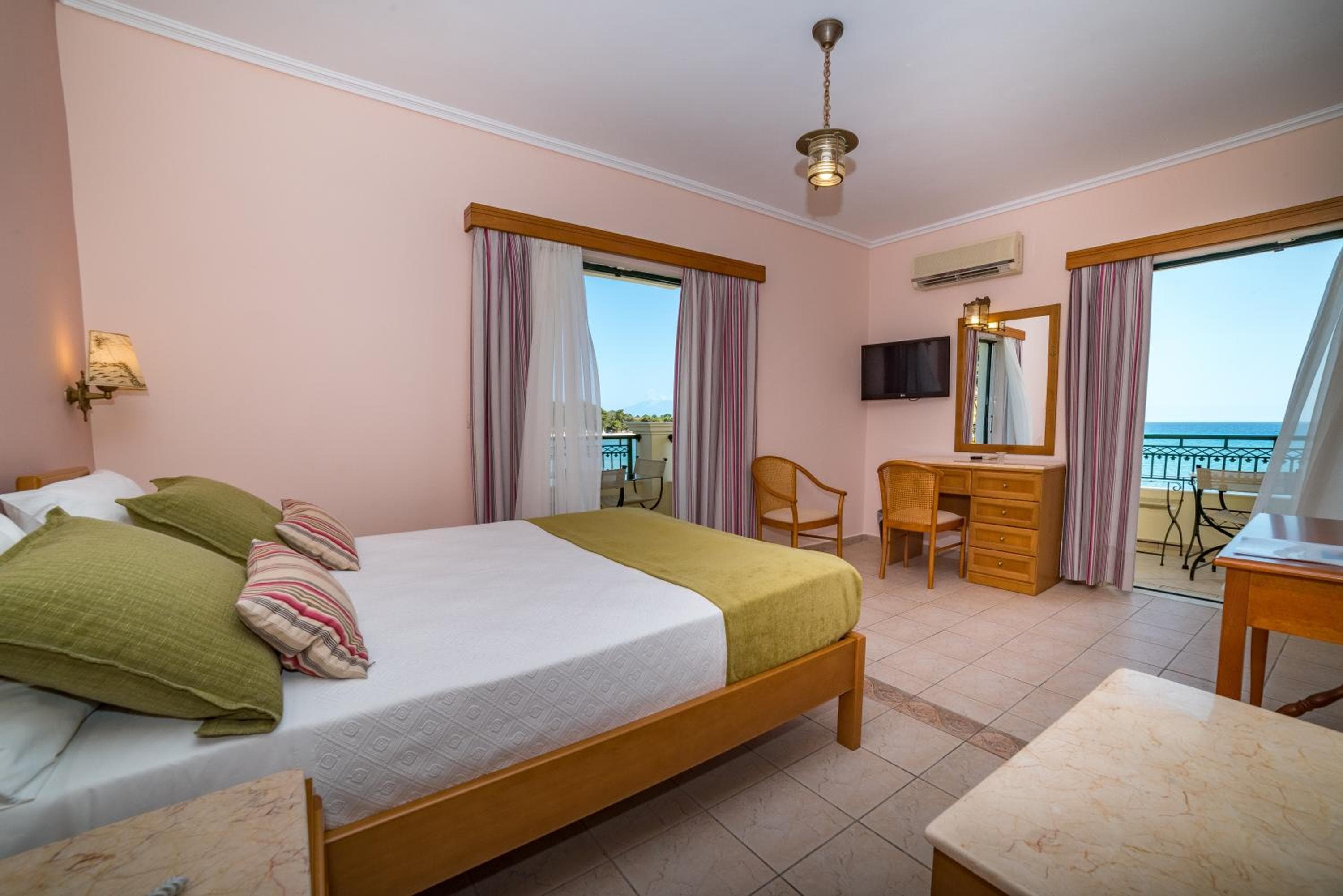 Andreolas Luxury Suites, Tsilivi, photo 2