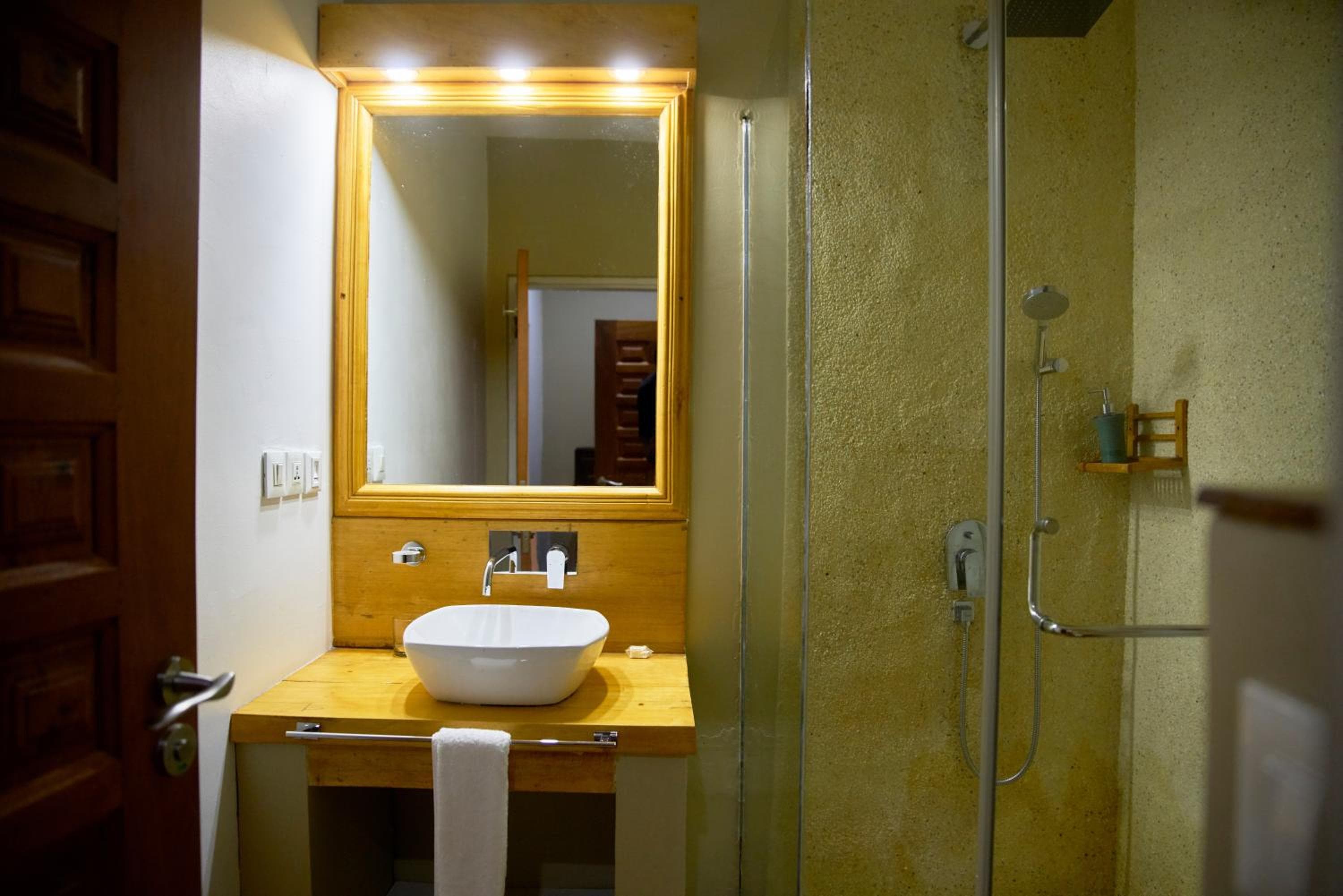 Olma Hotel & Suites, Accra, photo 6