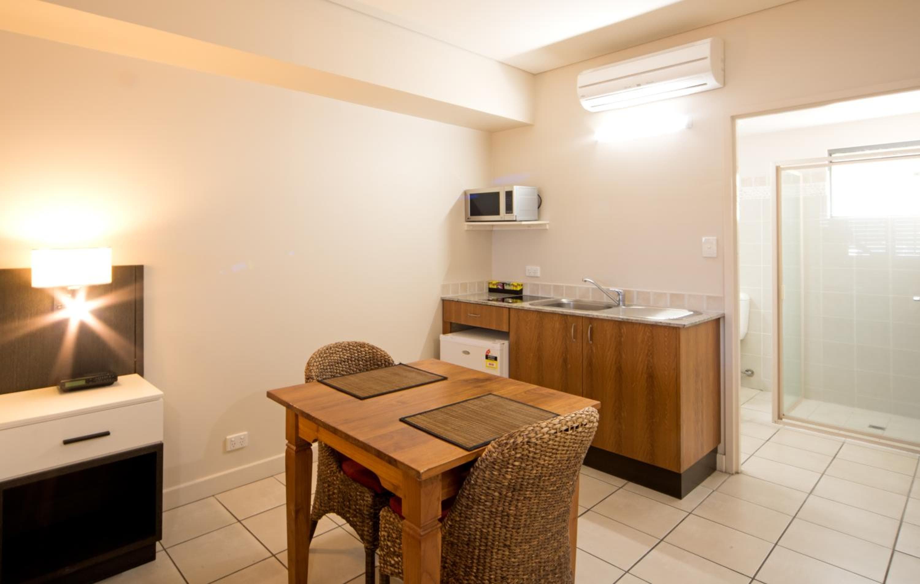 Portside Whitsunday Luxury Holiday Apartments, Airlie Beach, photo 6