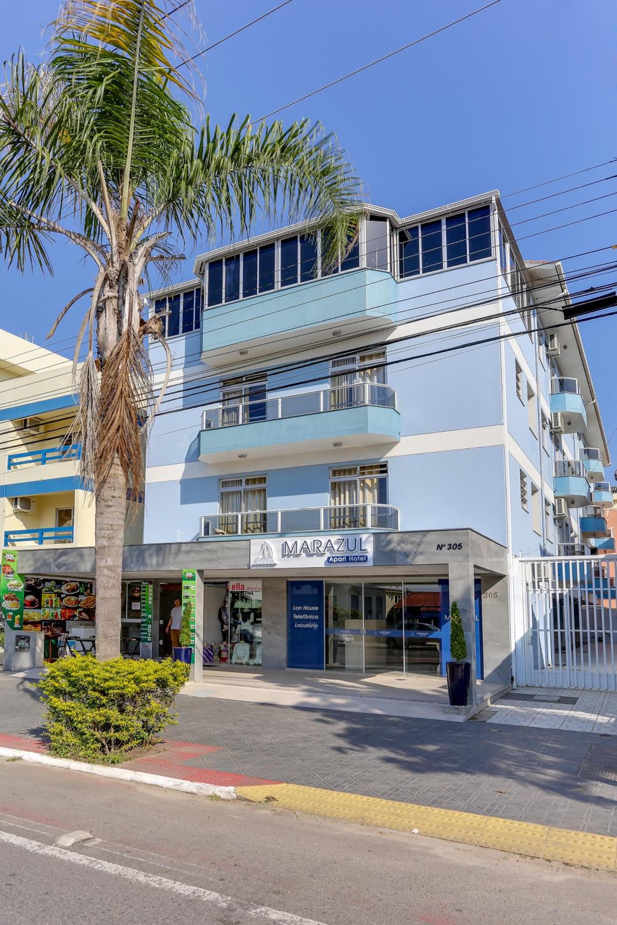 Building at Marazul Apart Hotel
