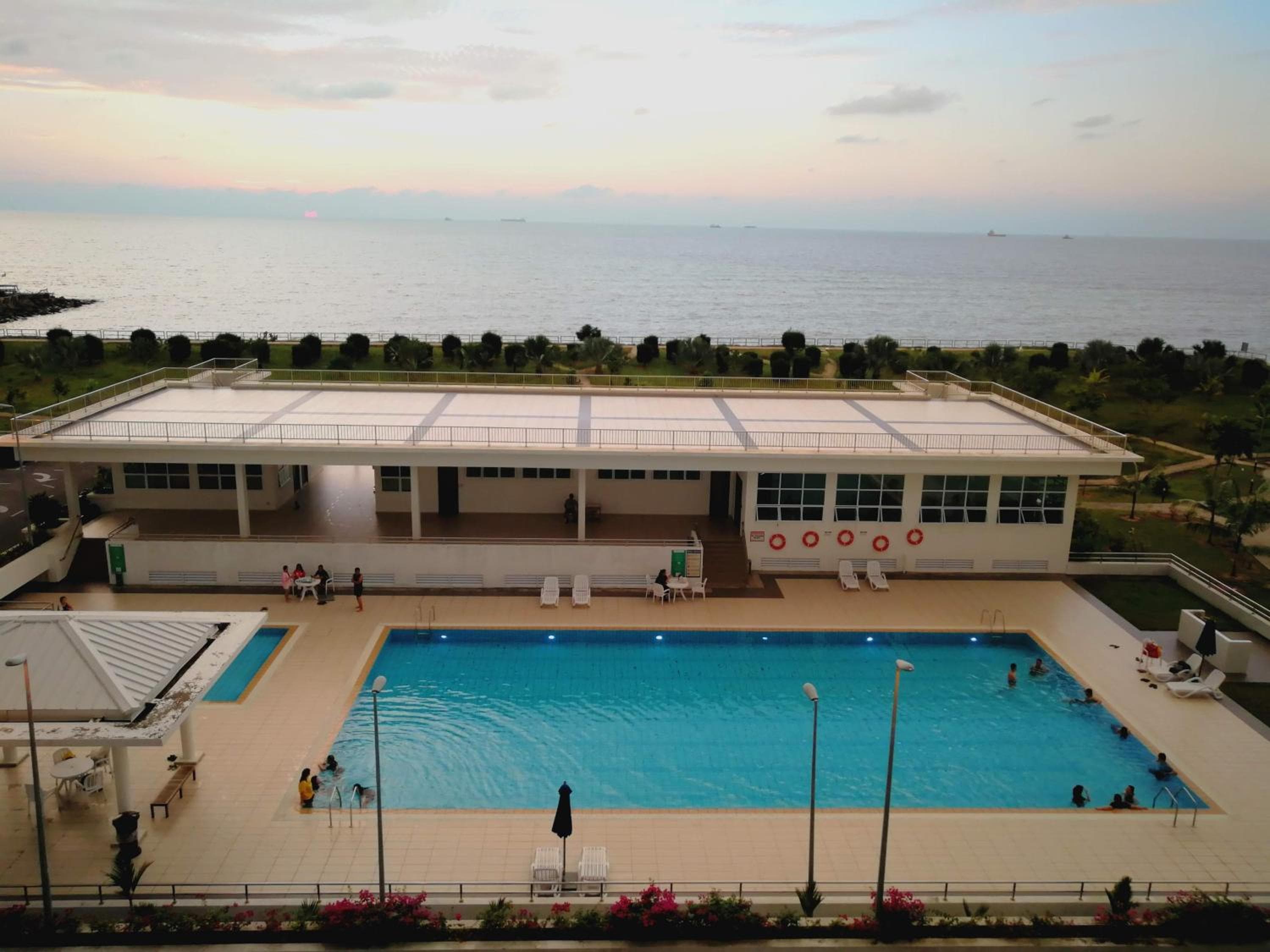 Bay Resort Condominium, Miri, photo 2