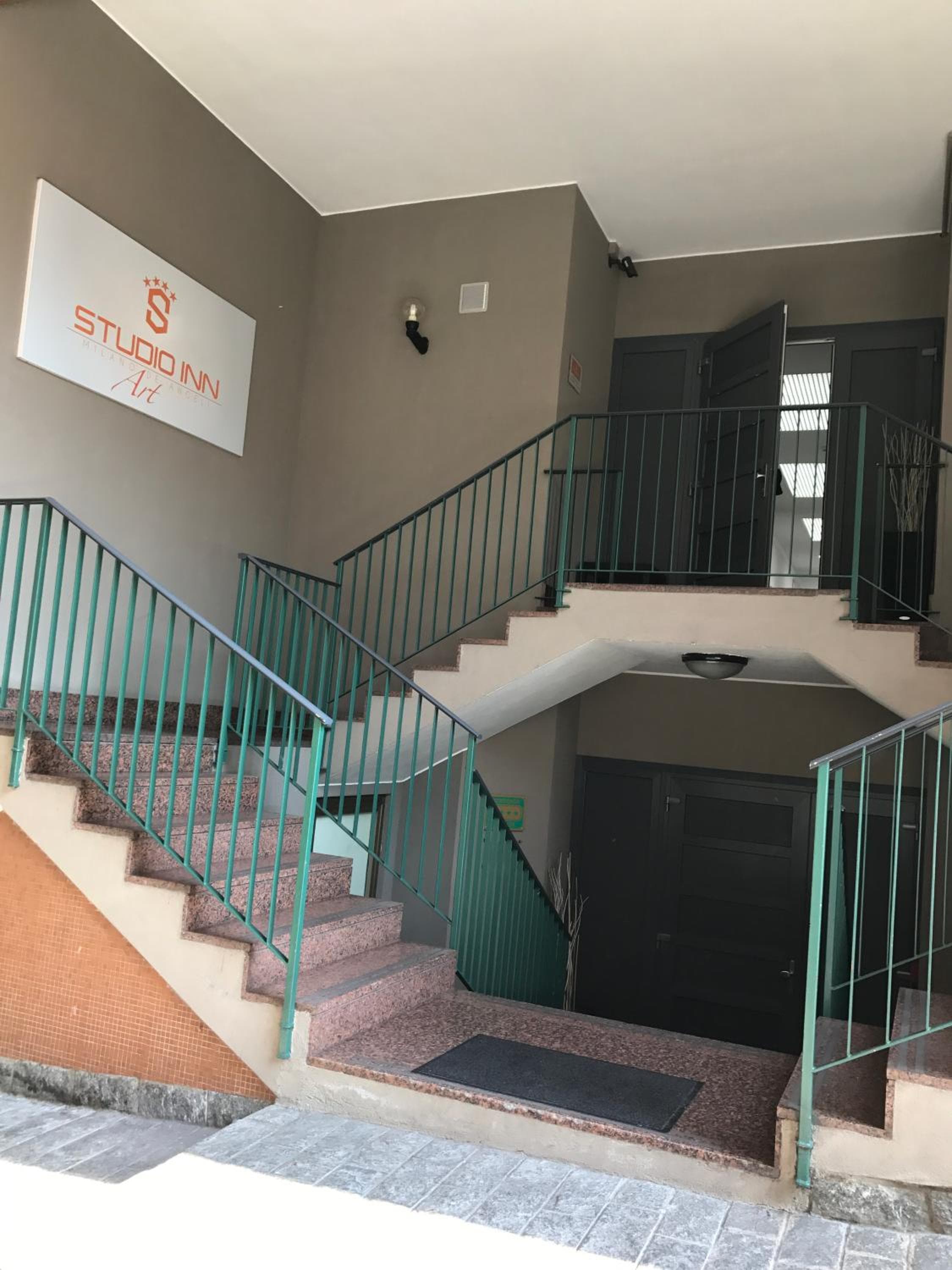 Studio Inn De Angeli, Milan