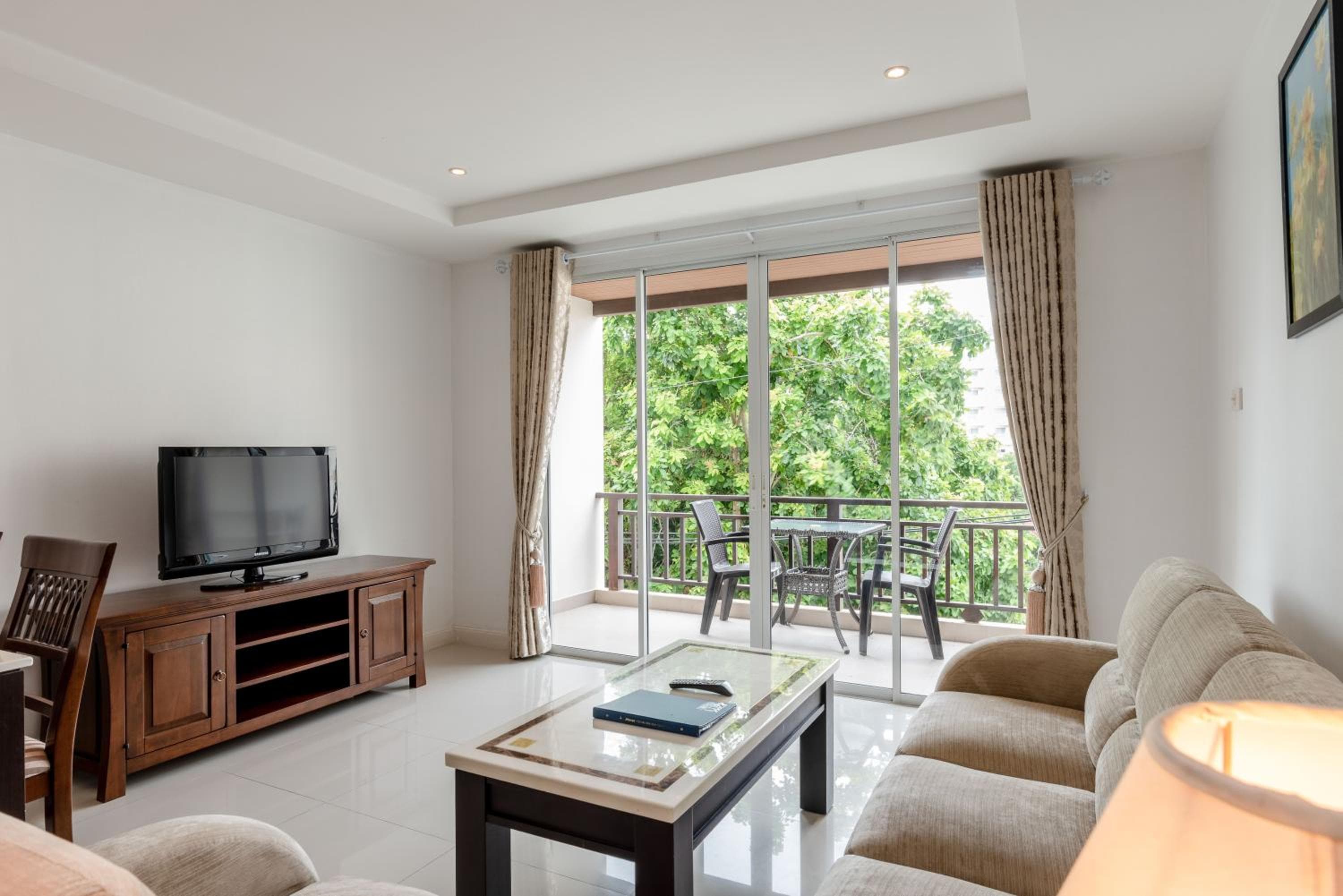 Jomtien Beach Penthouses, Jomtien Beach, photo 2