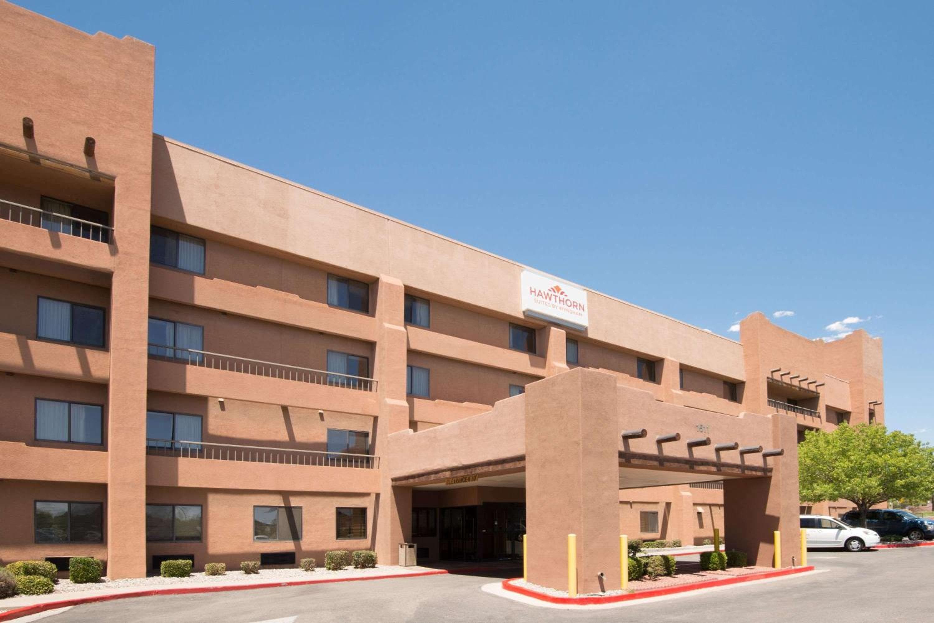 Hawthorn Suites by Wyndham Albuquerque, Albuquerque