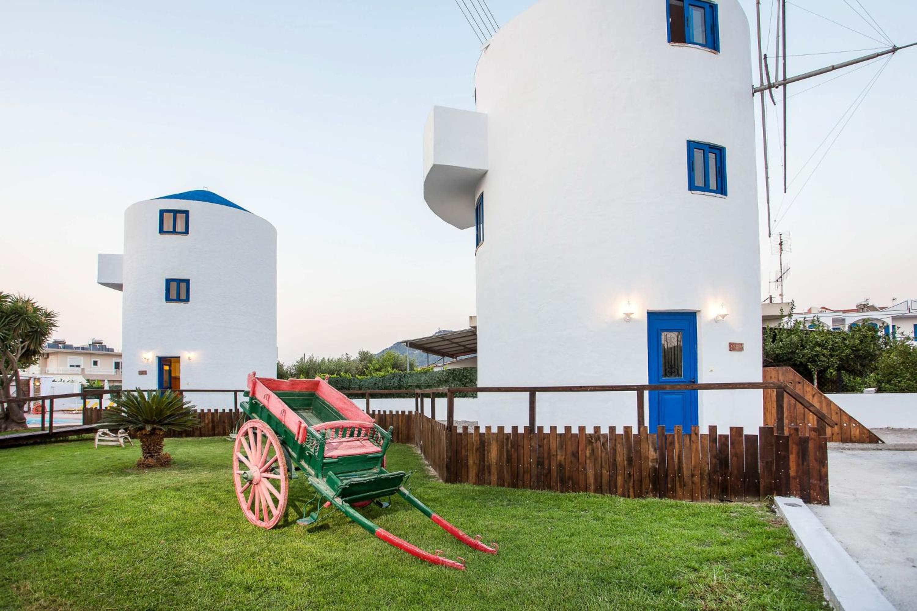 Christina Dream Village, Pastida
