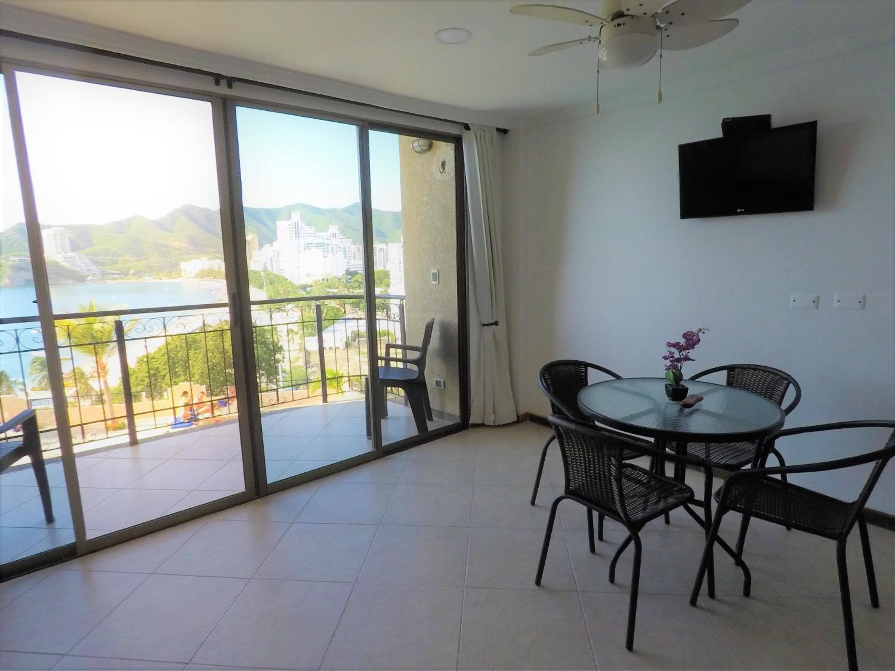 Edificio El Peñon del Rodadero Apartamento Playa Rodadero, Santa Marta, photo 2