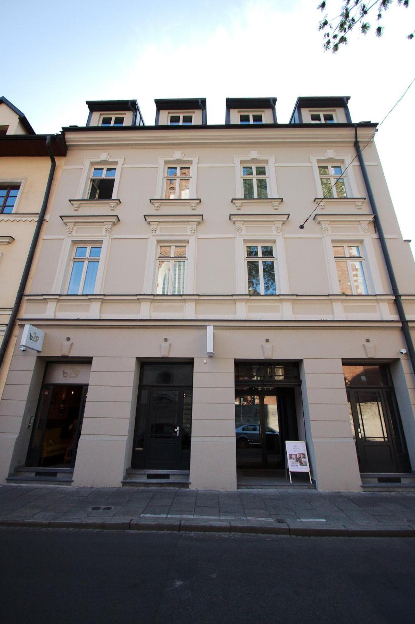 Cristi Residence by Tyzenhauz, Kraków