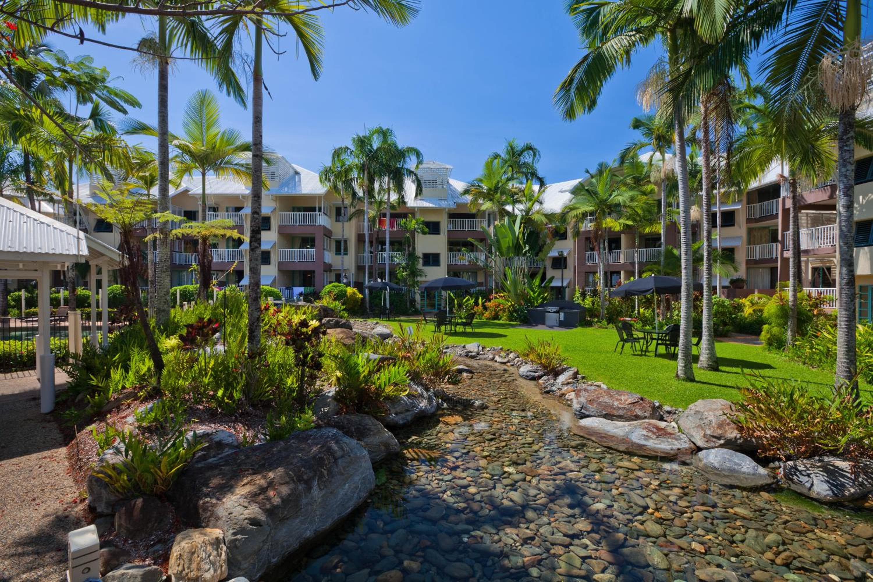 Coral Sands Beachfront Resort, Trinity Beach, photo 6