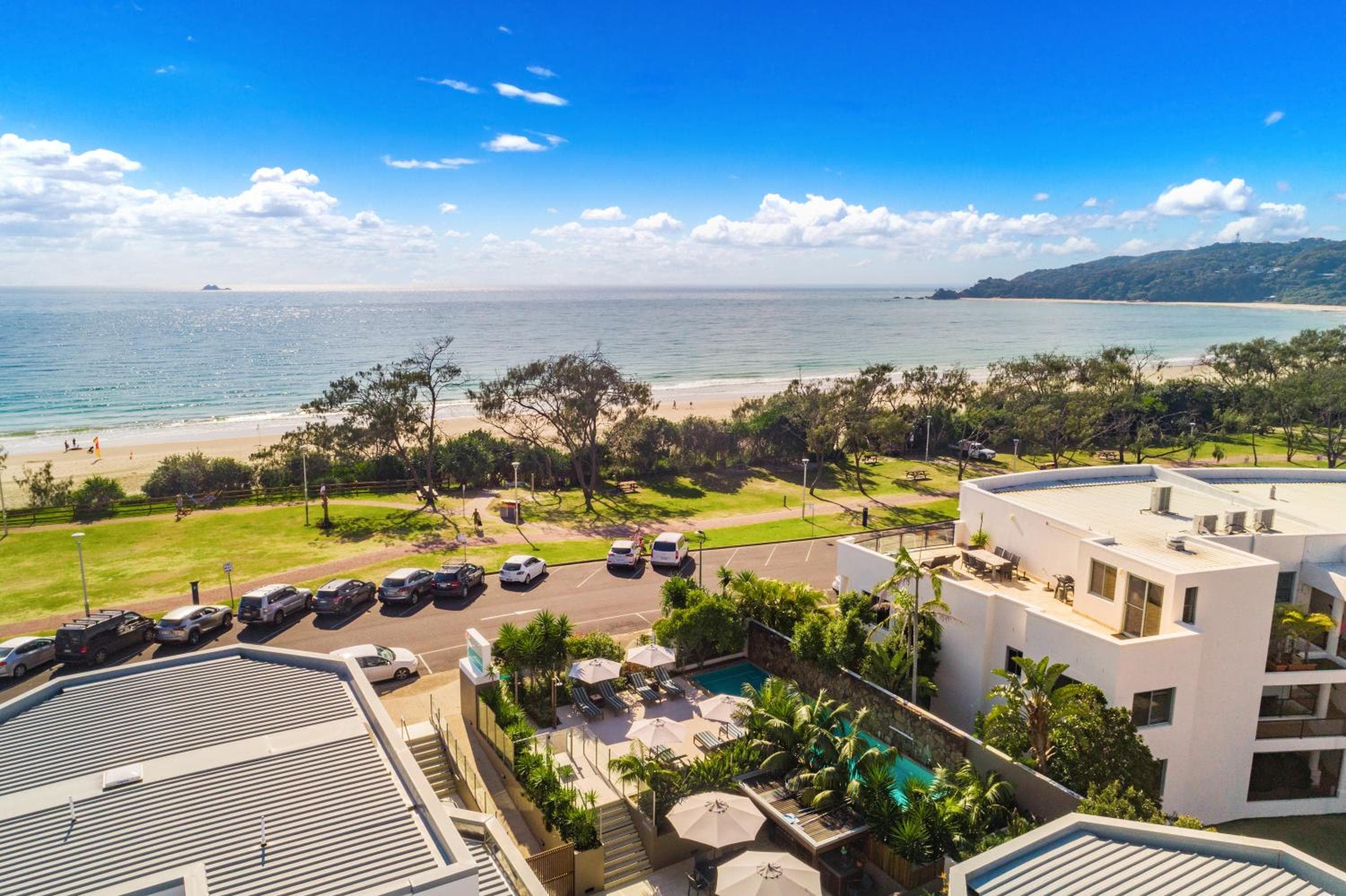 Bayview Beachfront Apartments, in town right on the beach, Byron Bay