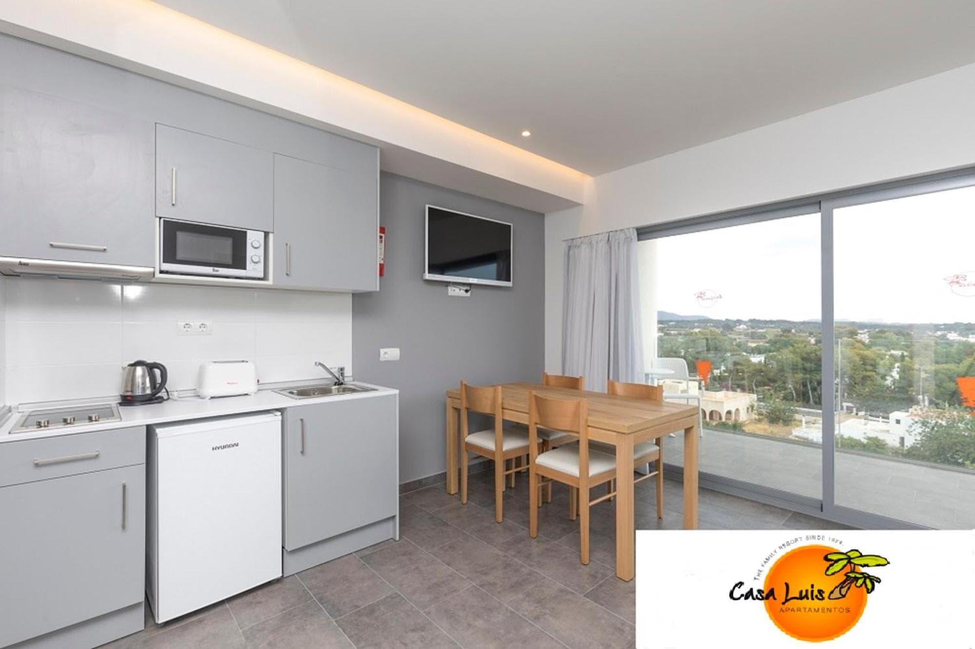 Invisa Aparthotel Casa Luis, Santa Eularia des Riu, photo 3