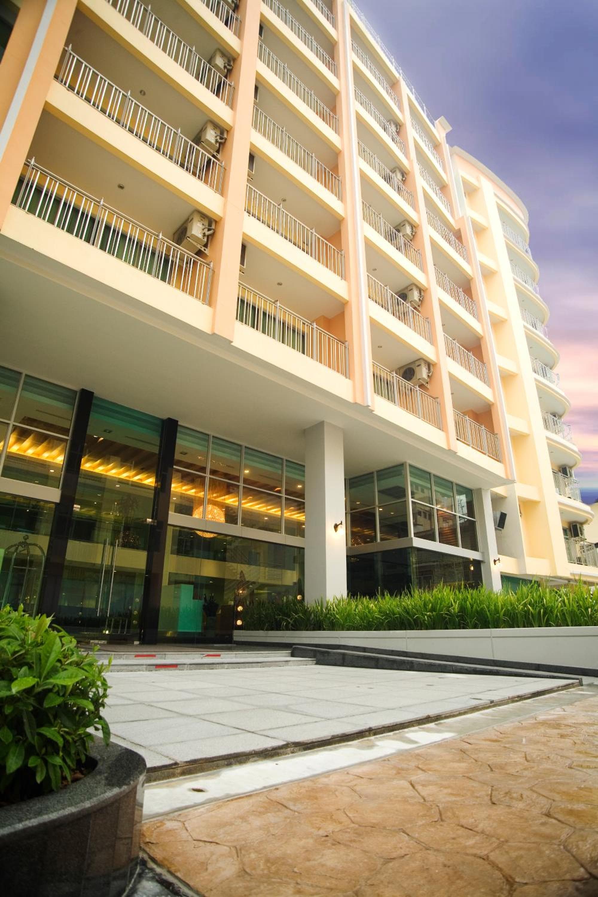 Olive Hotel & Residence Bangkok Sukhumvit 101 near True Digital Park, Bangkok