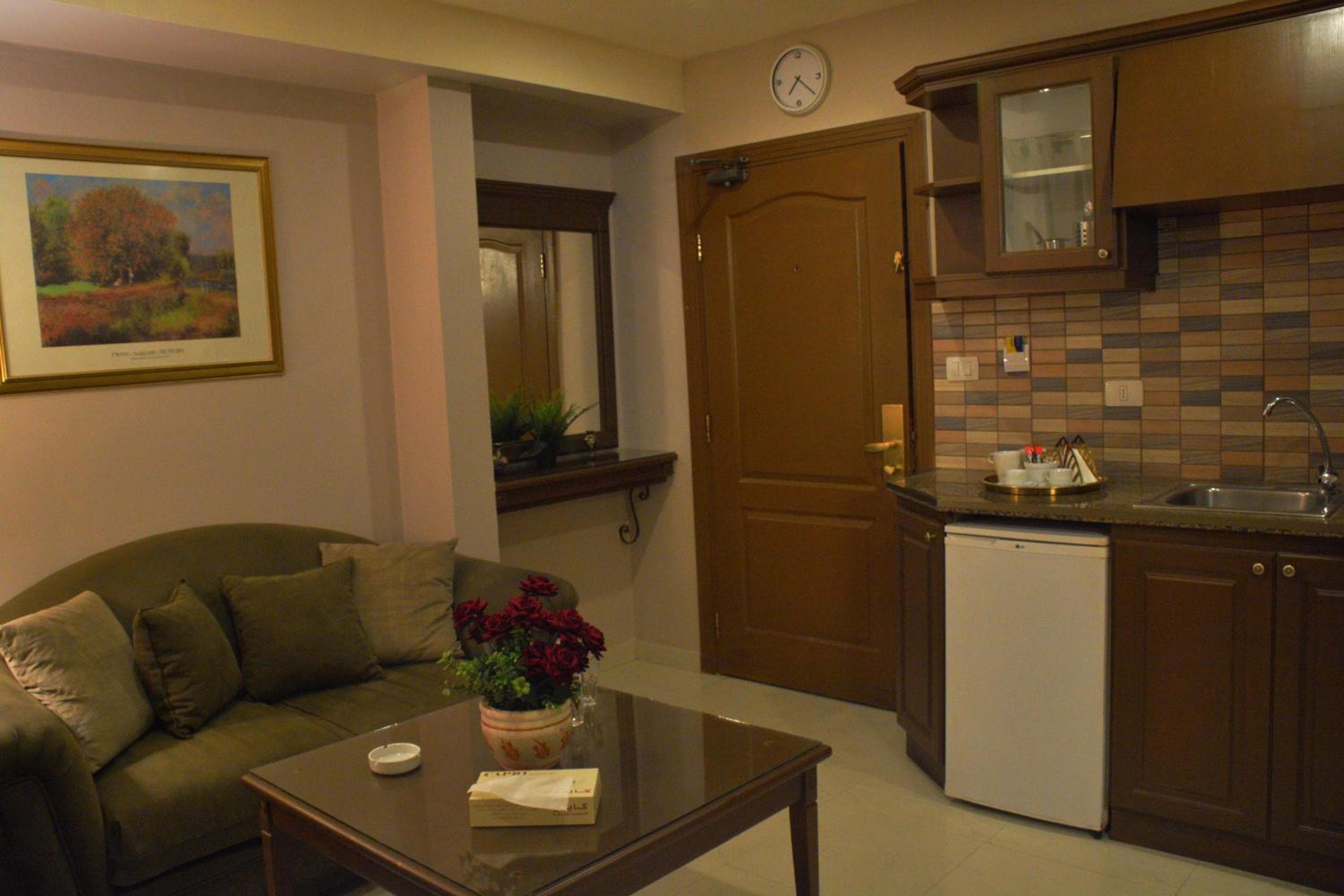 Capri Hotel Suites, Amman, photo 3