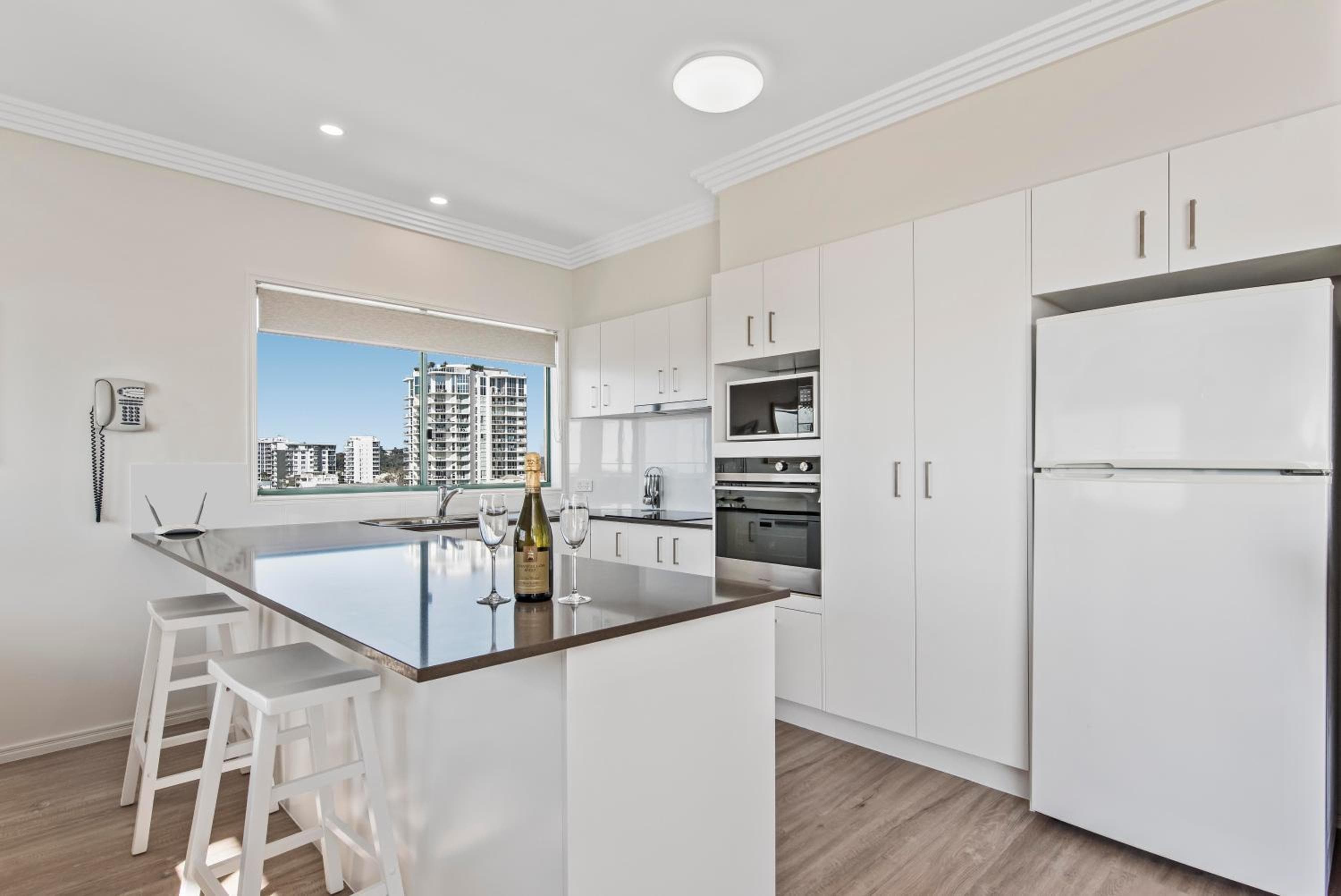 Sunshine Towers Boutique Apartments, Maroochydore, photo 5
