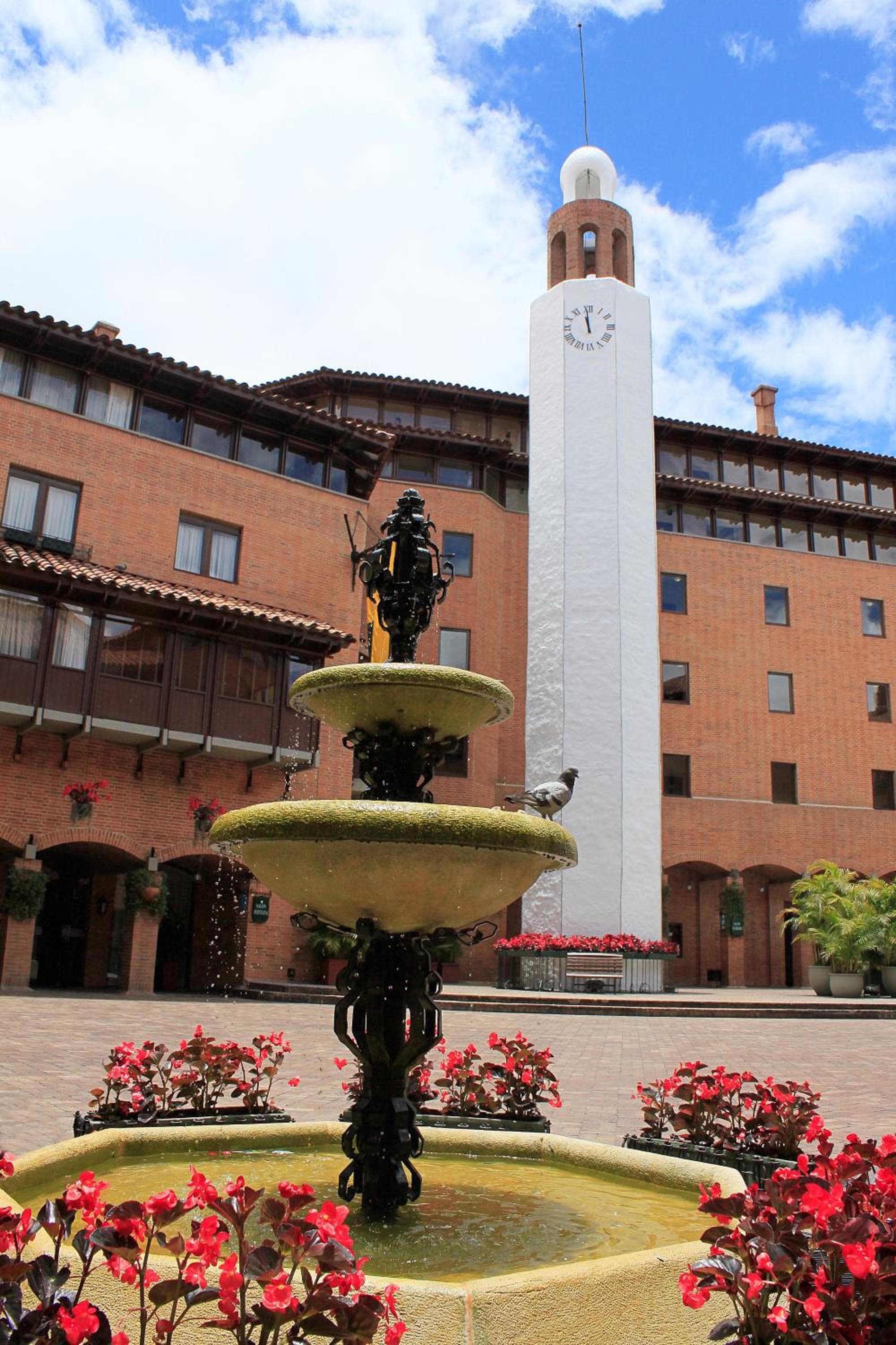 Estelar Apartamentos Bogotá - La Fontana, Bogotá, photo 2