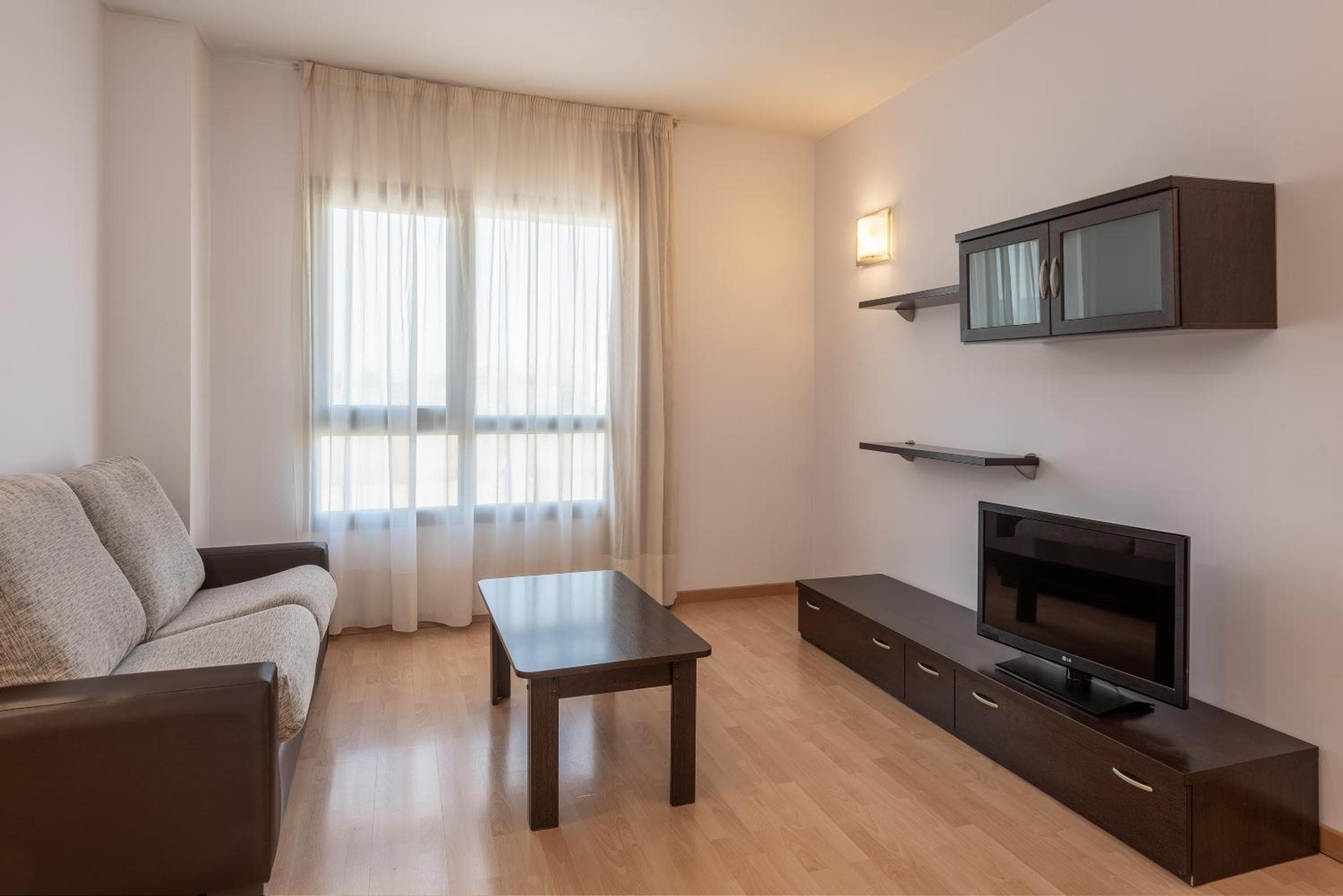 Madrid Airport Suites, Affiliated by Meliá, Madrid, photo 4