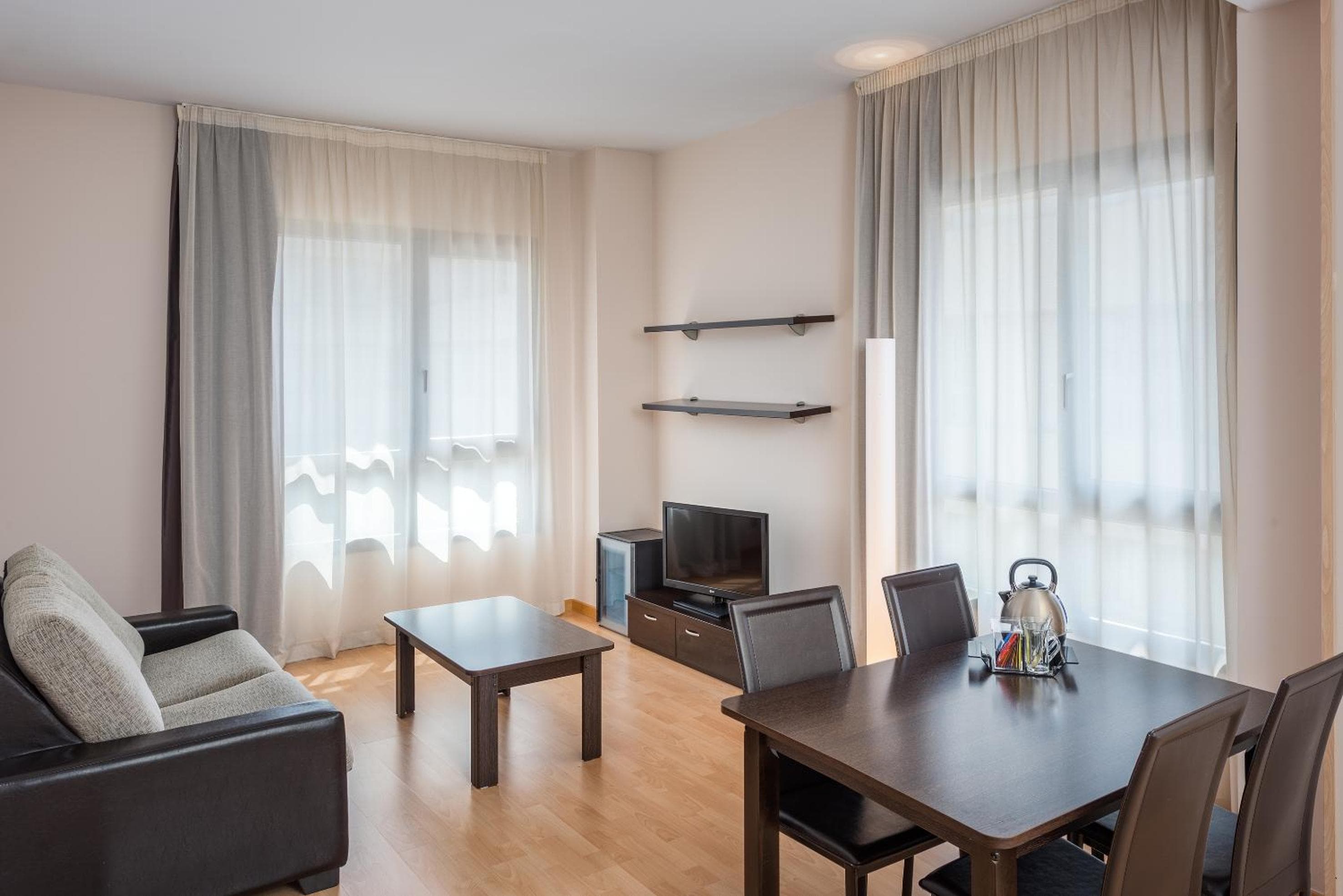 Madrid Airport Suites, Affiliated by Meliá, Madrid, photo 6