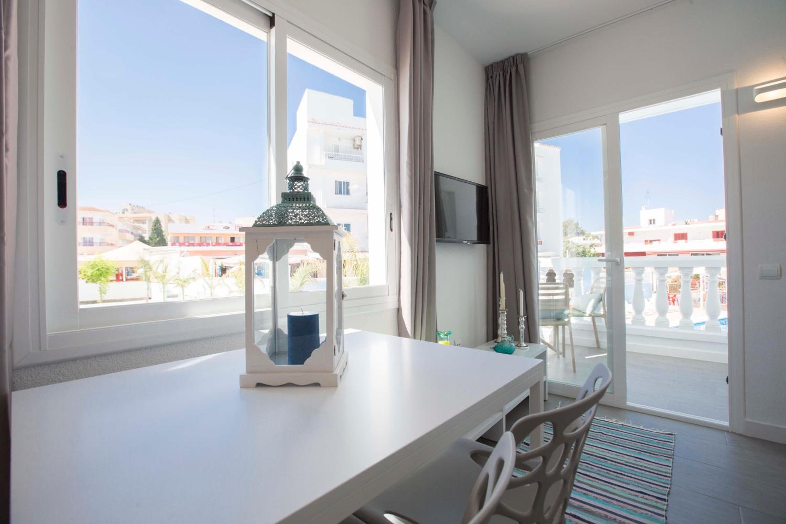 ENDLSS BEACH & DISCO HOTEL IBIZA Adults Only, San Antonio Bay, photo 6