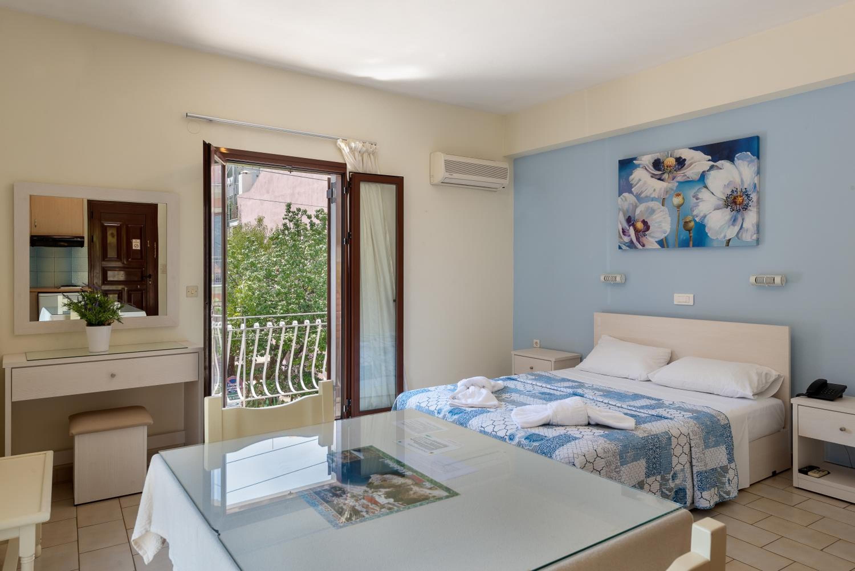 Byron Hotel, Argostoli, photo 4