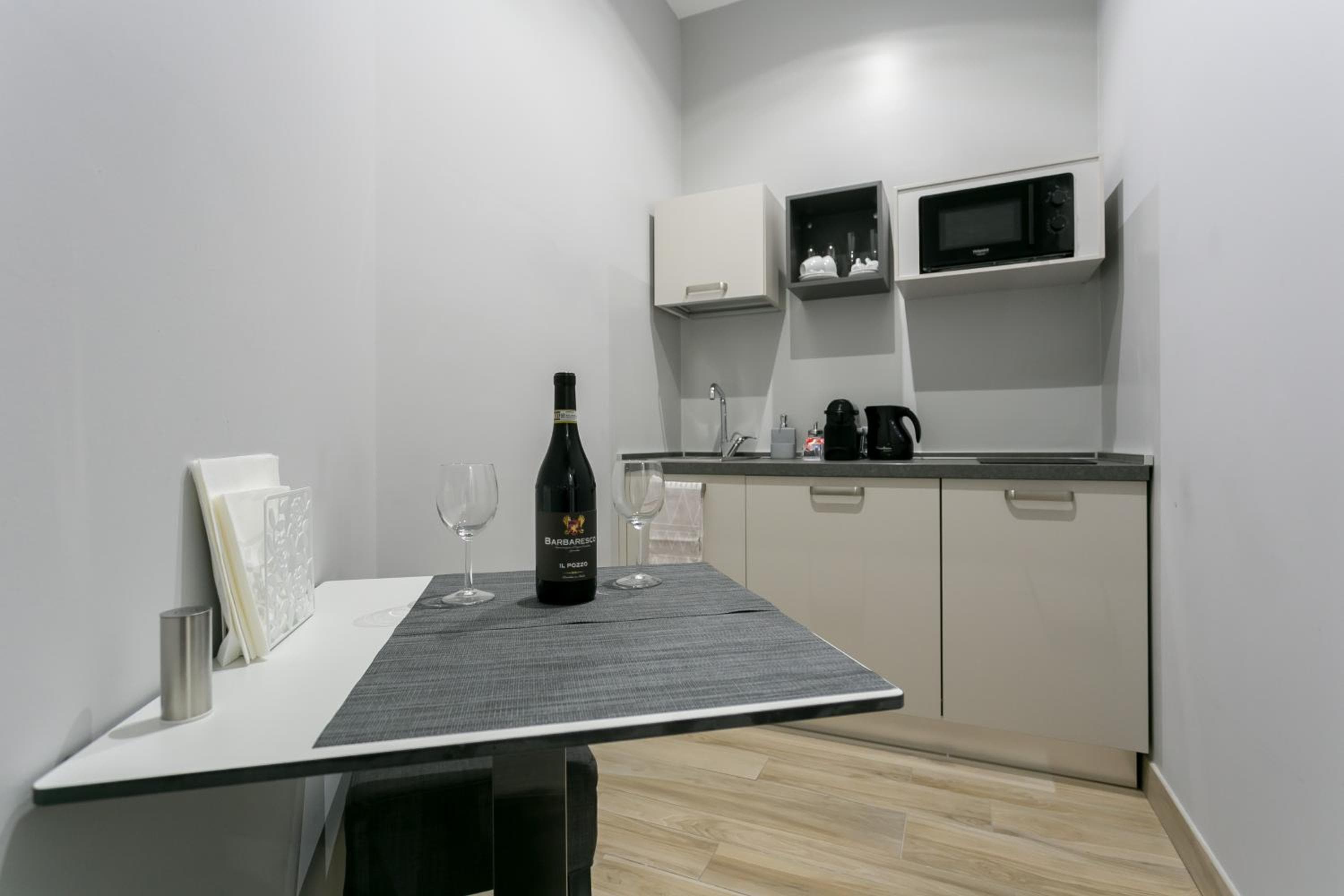 ApartHotel Durini, Milan, photo 4