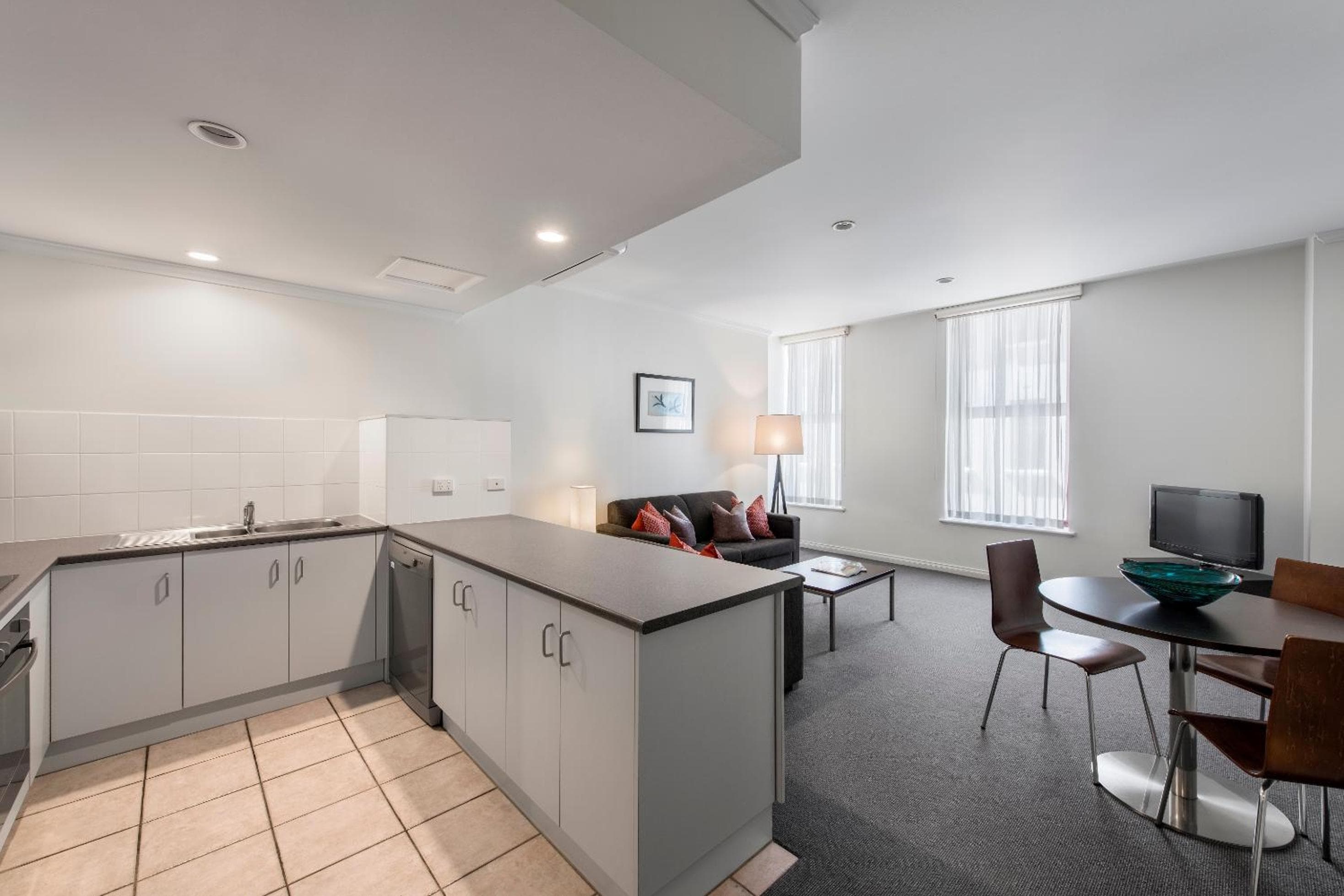 Franklin Apartments, Adelaide, photo 2