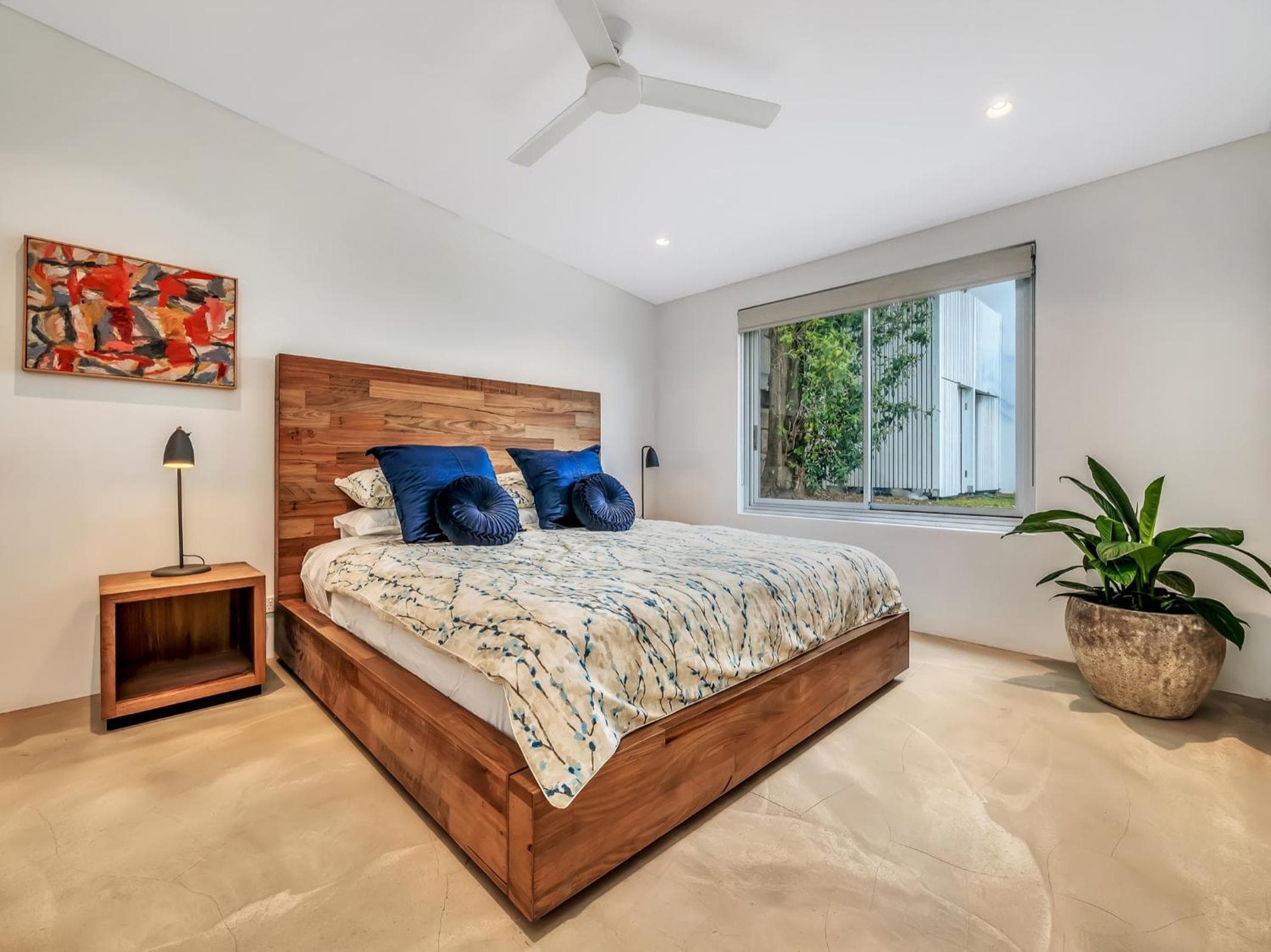 Hotel room at Tamarama Apartments