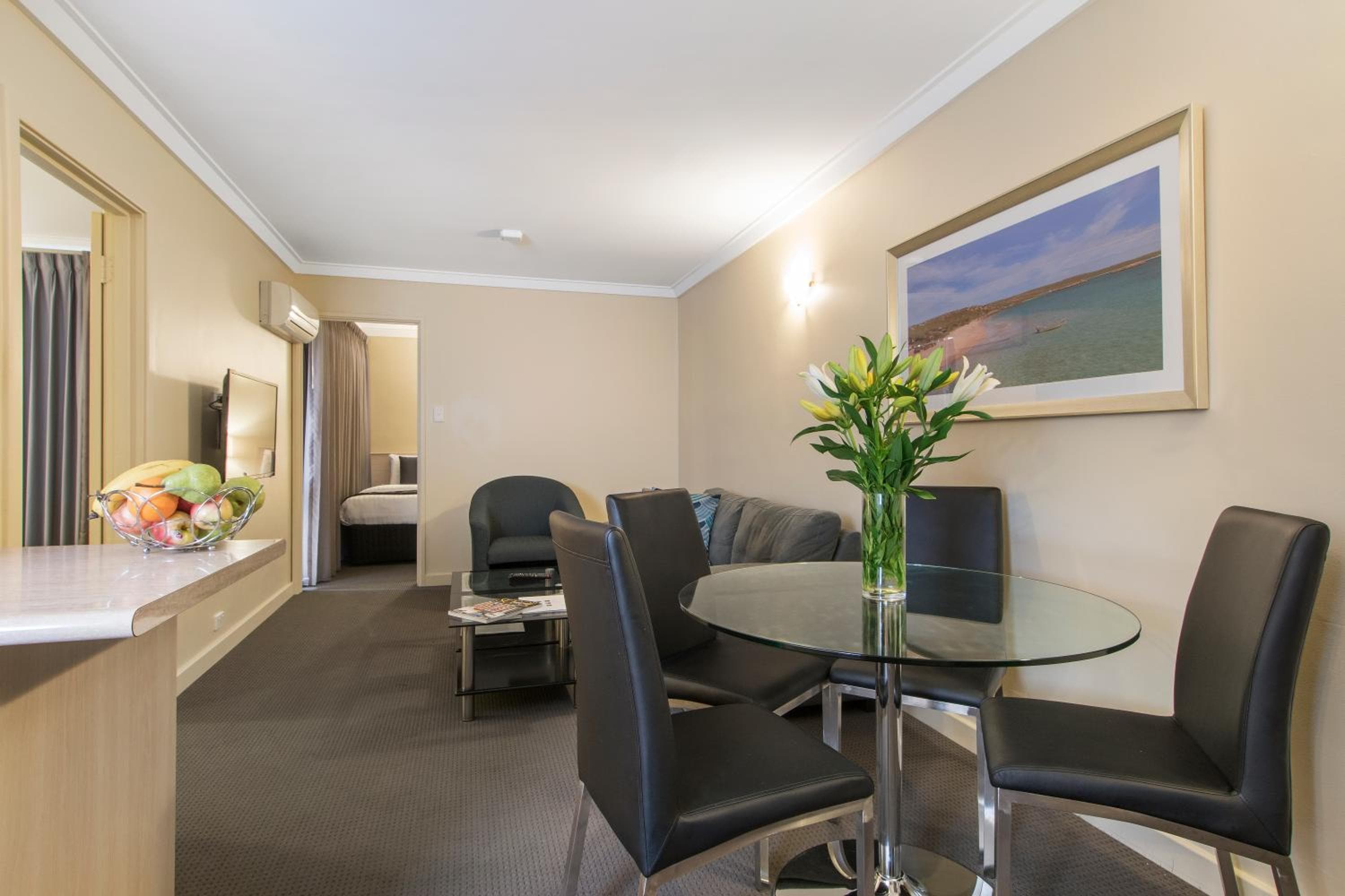 The Peninsula Riverside Serviced Apartments, Perth, photo 6