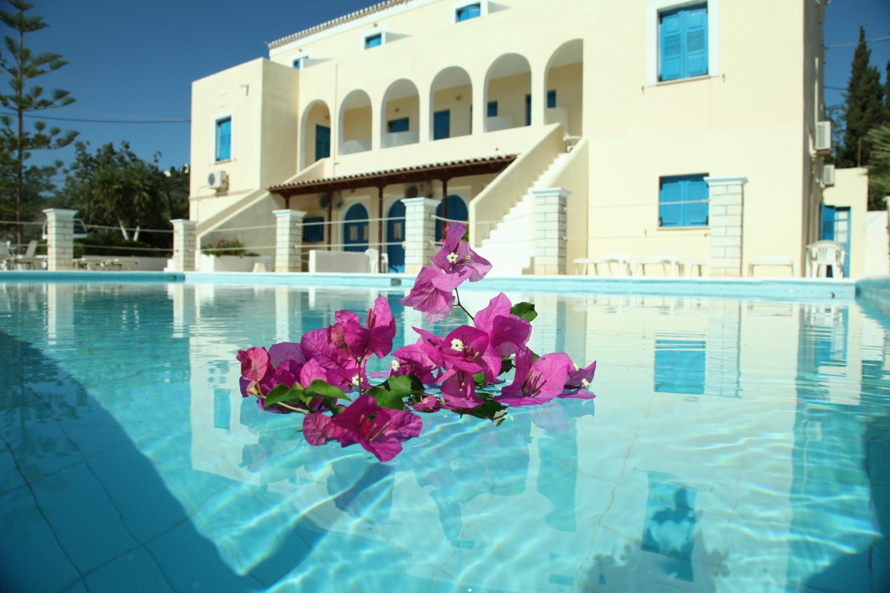 Lianos Hotel Apartments, Spetses, photo 4
