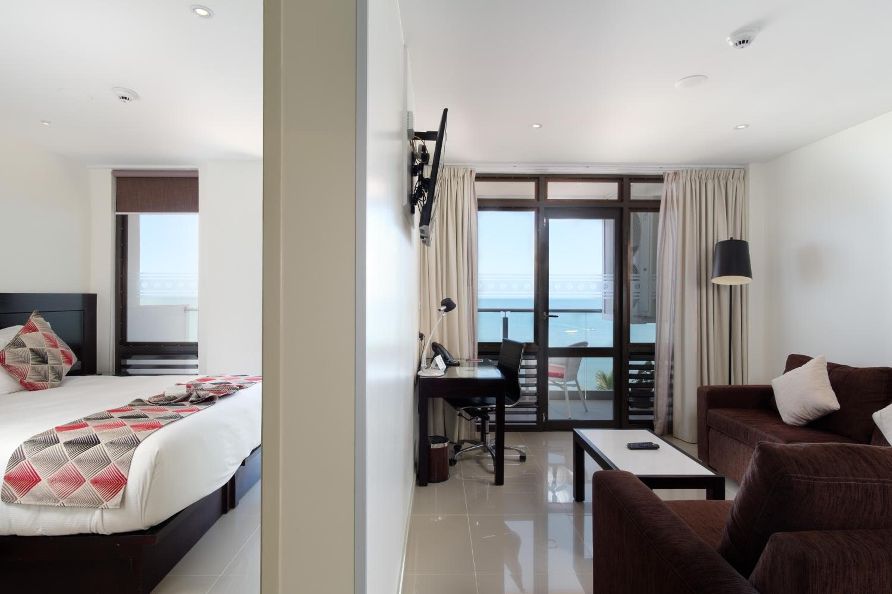 Ramada Suites by Wyndham Wailoaloa Beach Fiji, Nadi, photo 5
