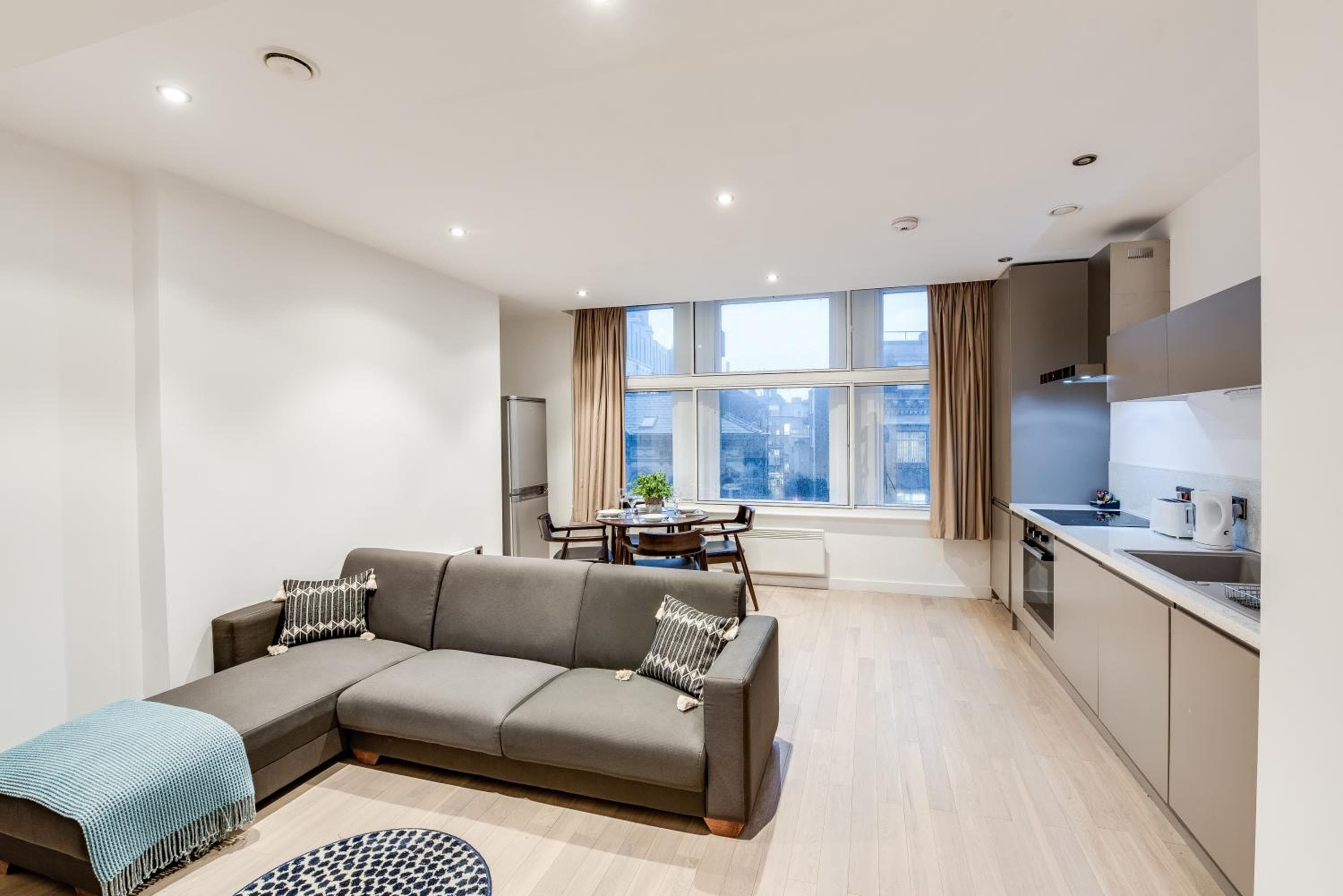 Terlon Apartments, photo 2