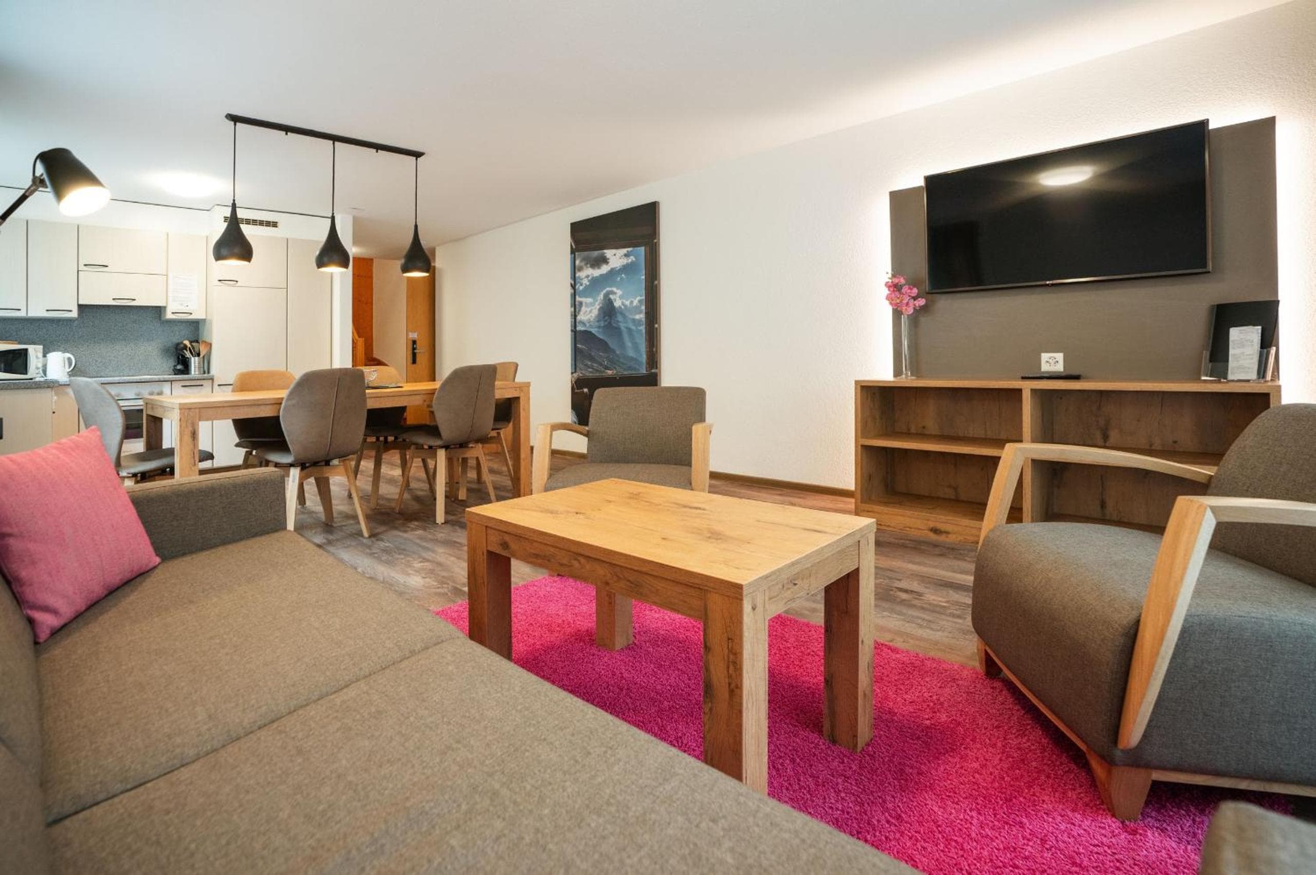 Patricia self-check-in Apartments & Spa Access at Alpen Resort, Zermatt, photo 5