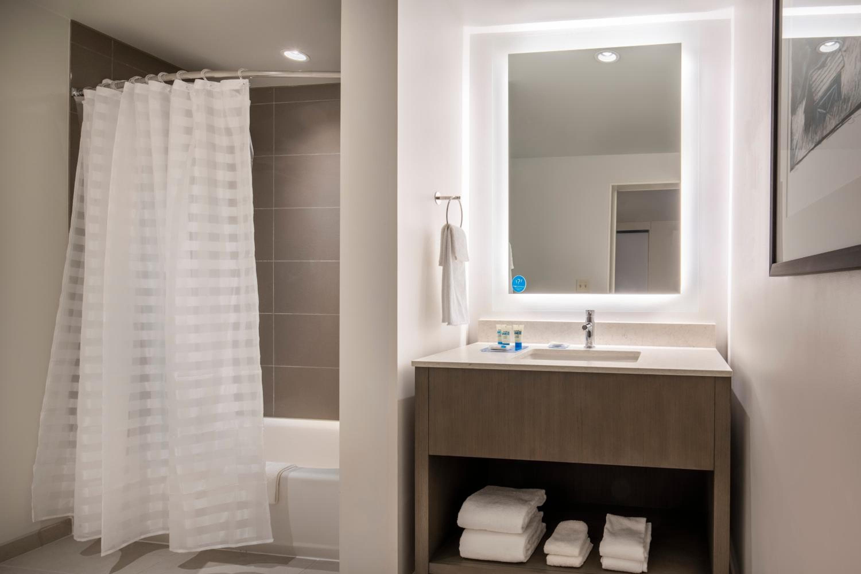Hyatt House East Moline/Quad Cities, East Moline, photo 6