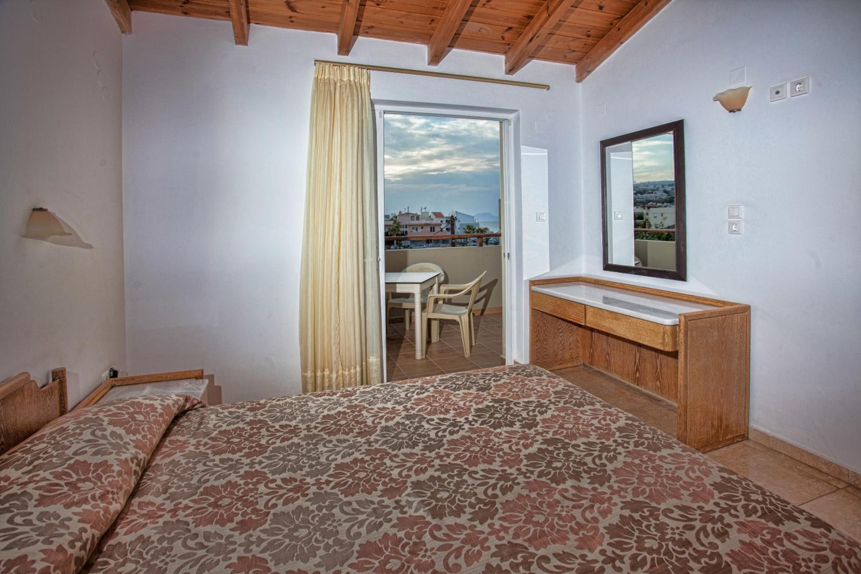 Ilian Beach & Apartments, Rethymno Town, photo 2
