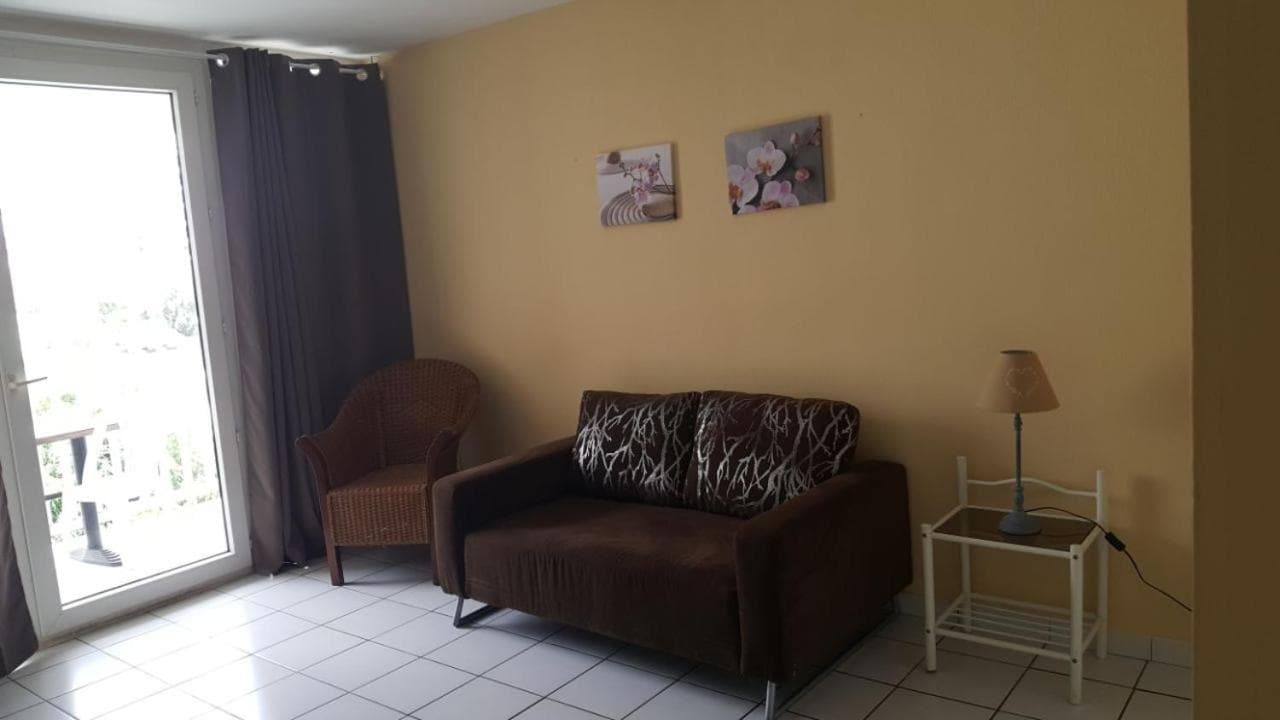 Hotel Les Manguiers Jardin de l'Etat Centre Ville Parking Gratuit Canal Sat, Saint-Denis, photo 6