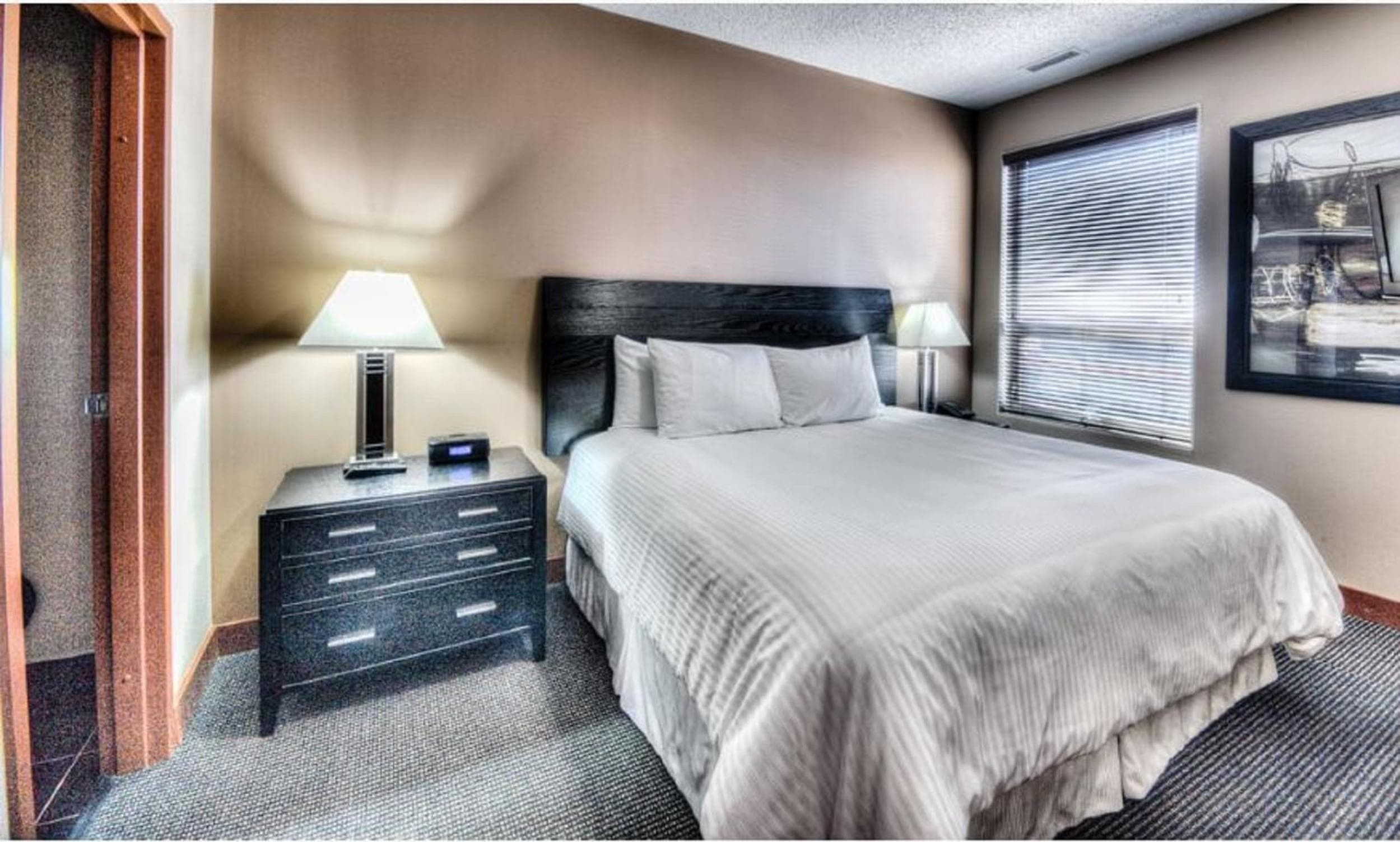 Grand Inn & Residence- Grande Prairie, Grande Prairie, photo 3