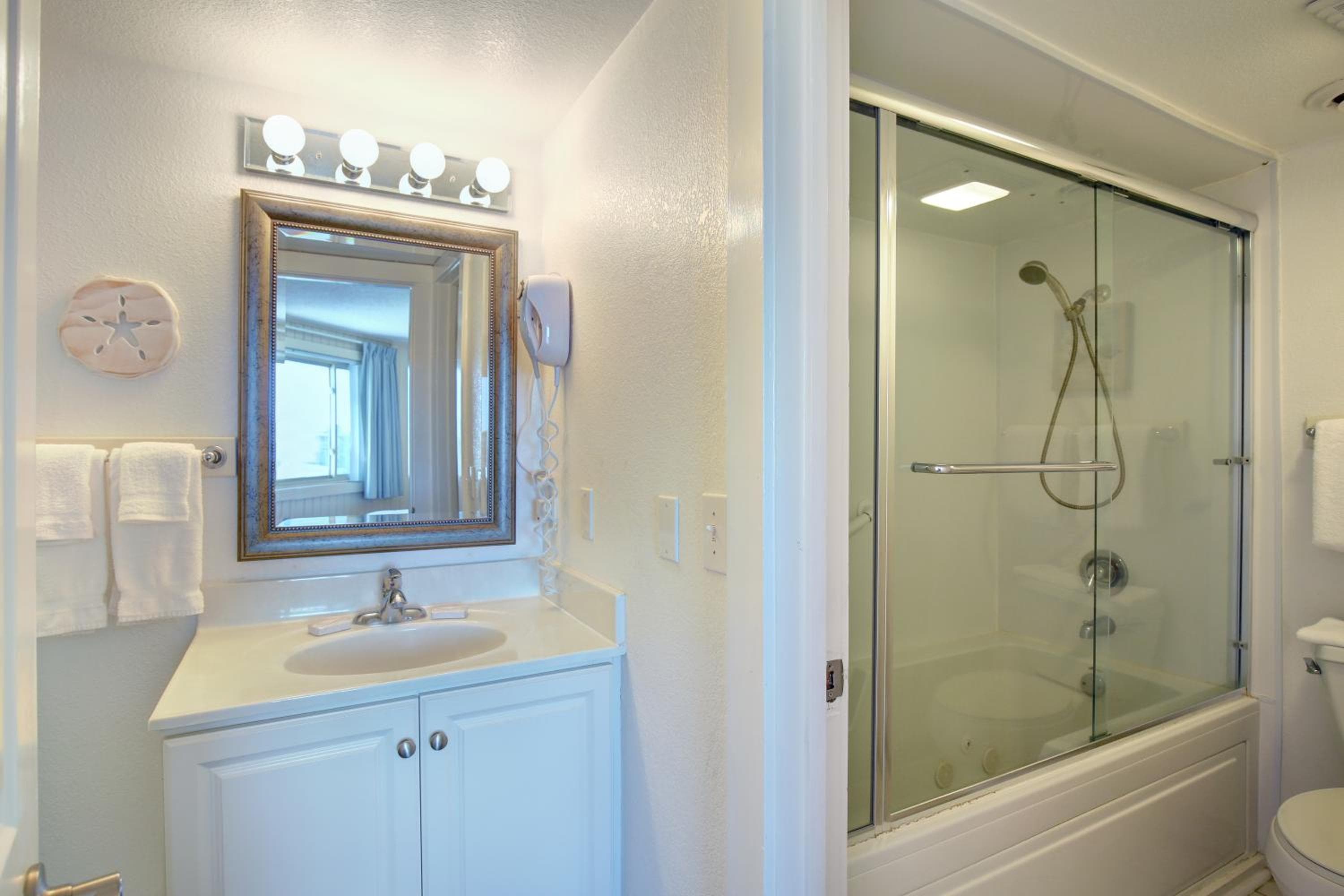 Outer Banks Beach Club, Kill Devil Hills, photo 6