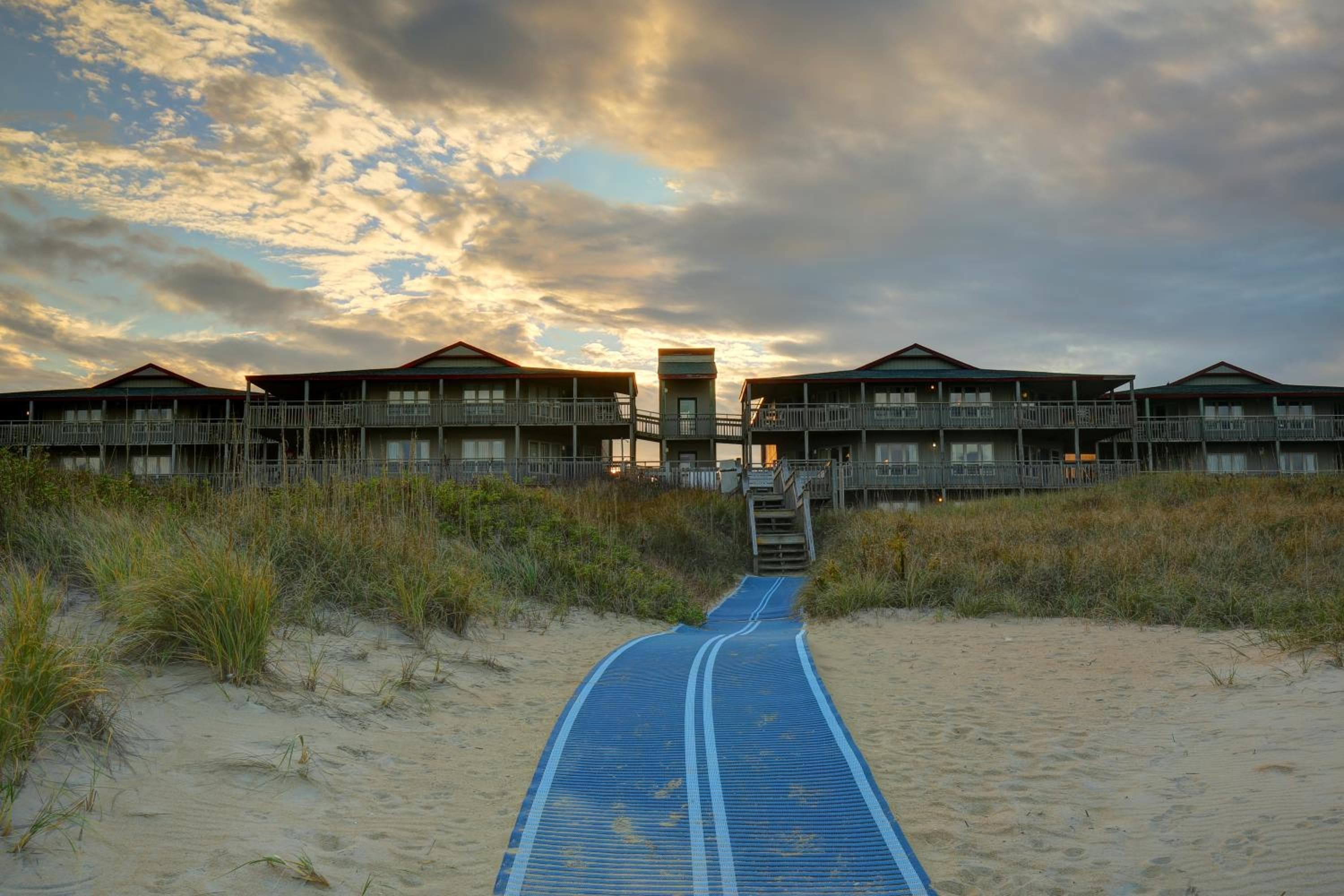 Outer Banks Beach Club, Kill Devil Hills